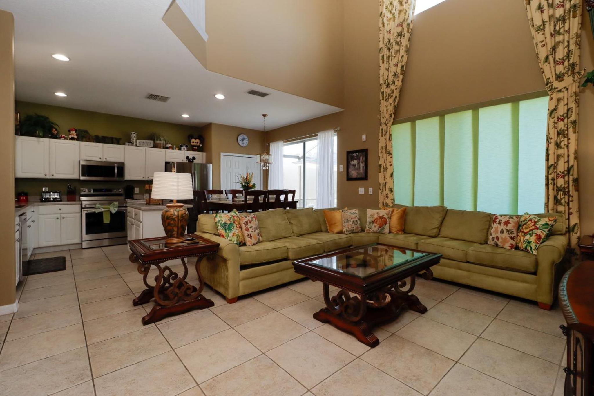 Spacious Emerald Island Resort Home with Pool Spa and Resort Amenities near Disney