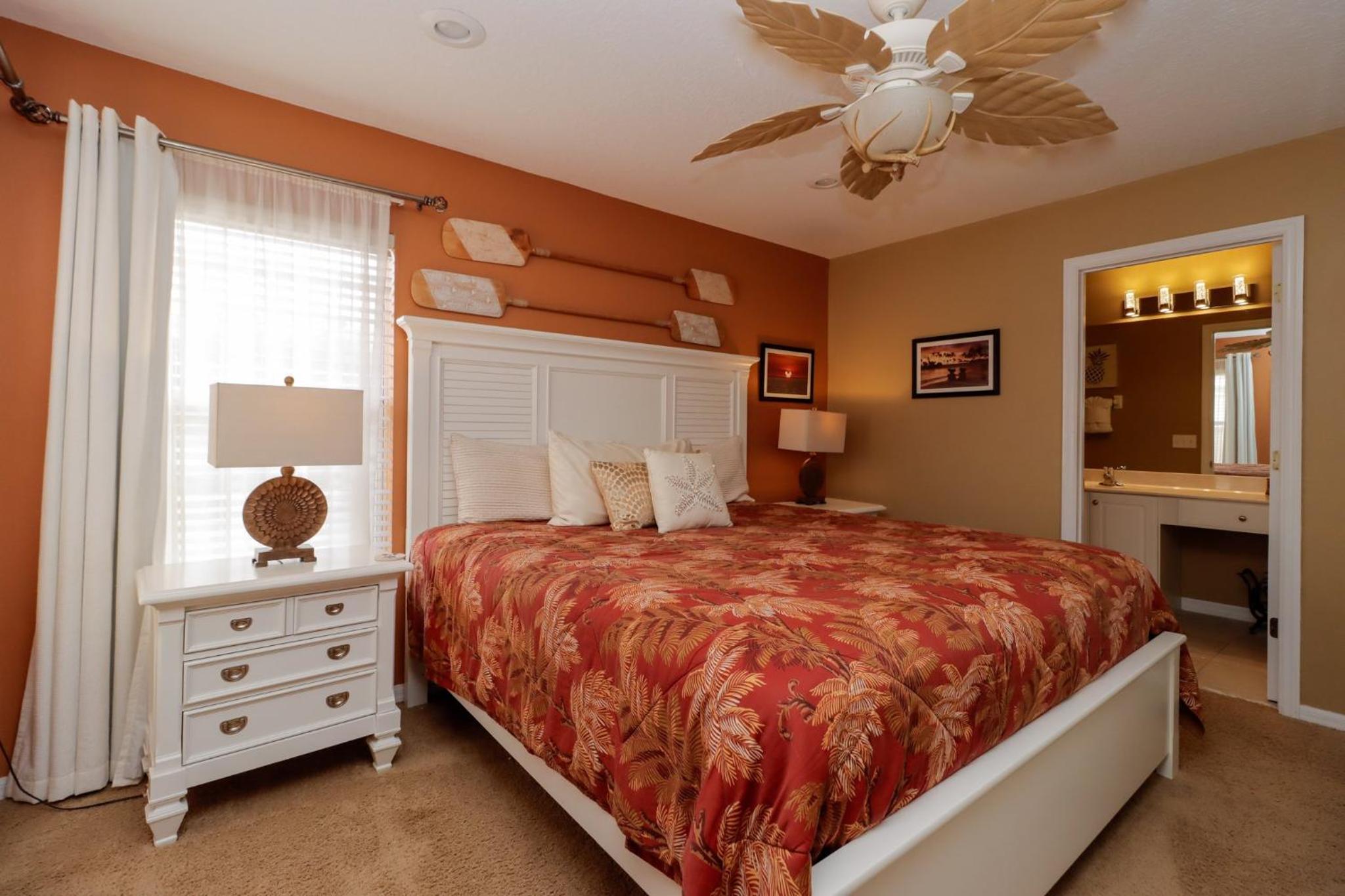 Spacious Emerald Island Resort Home with Pool Spa and Resort Amenities near Disney