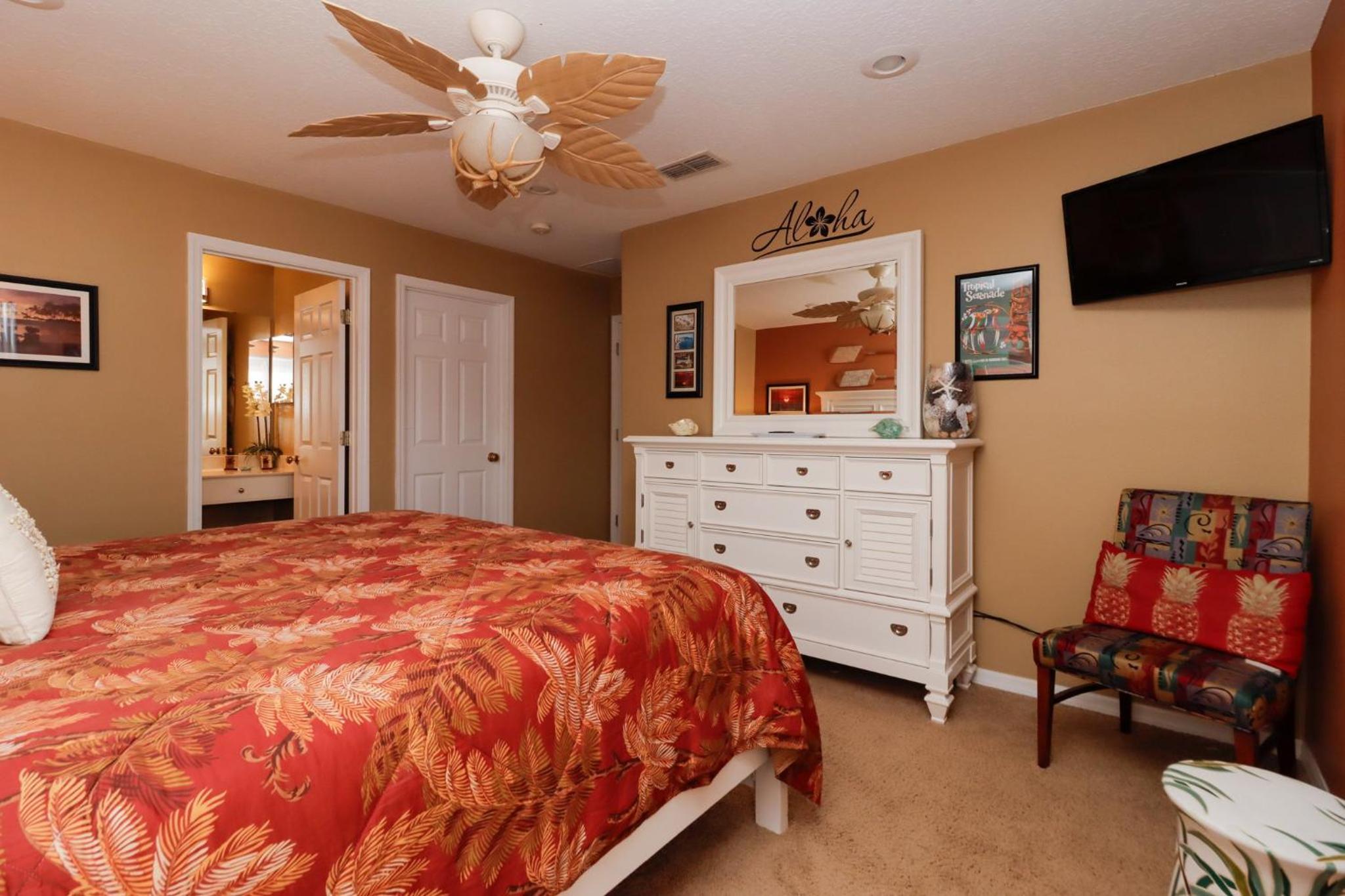 Spacious Emerald Island Resort Home with Pool Spa and Resort Amenities near Disney