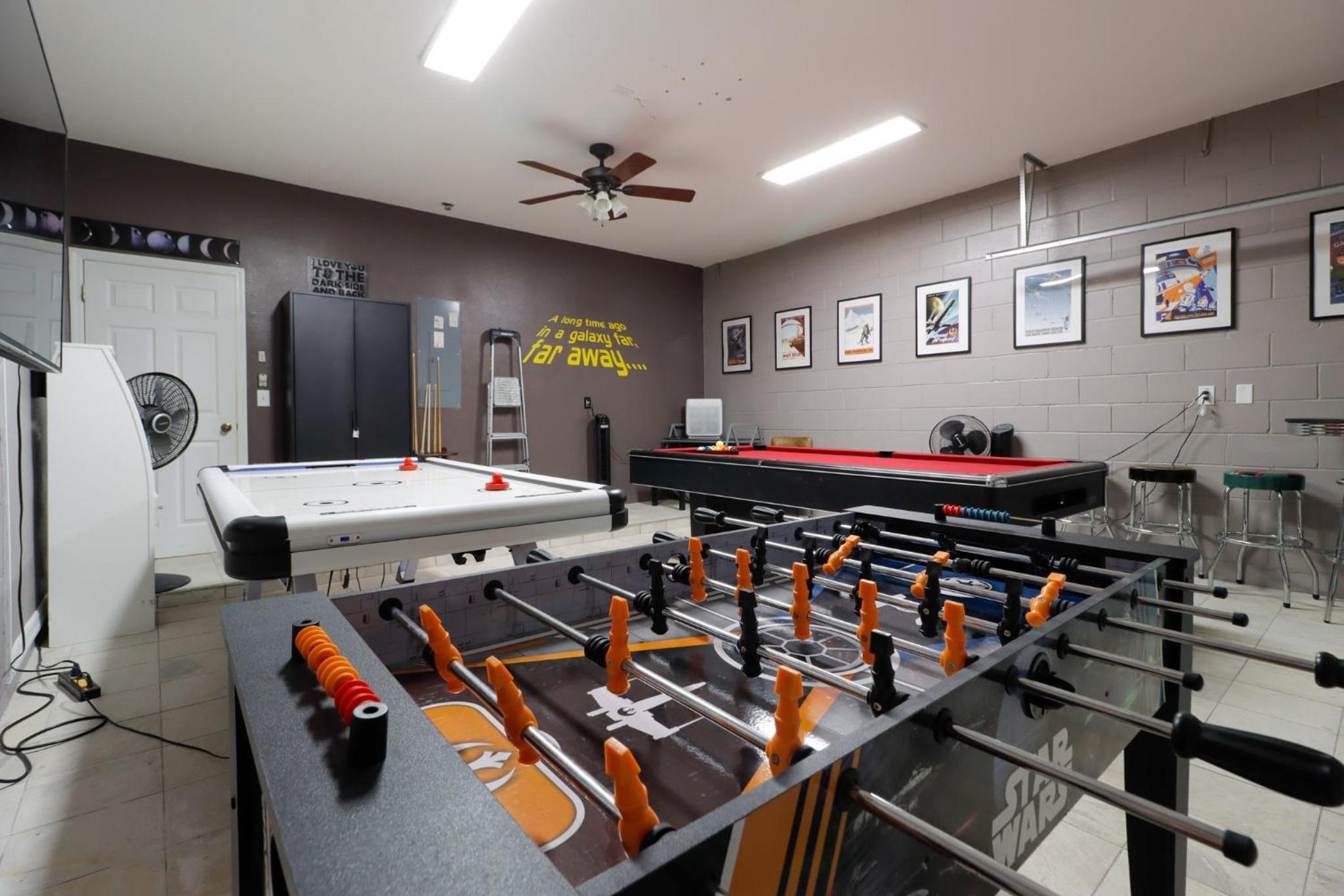 Spacious Emerald Island Resort Home with Pool Spa and Resort Amenities near Disney