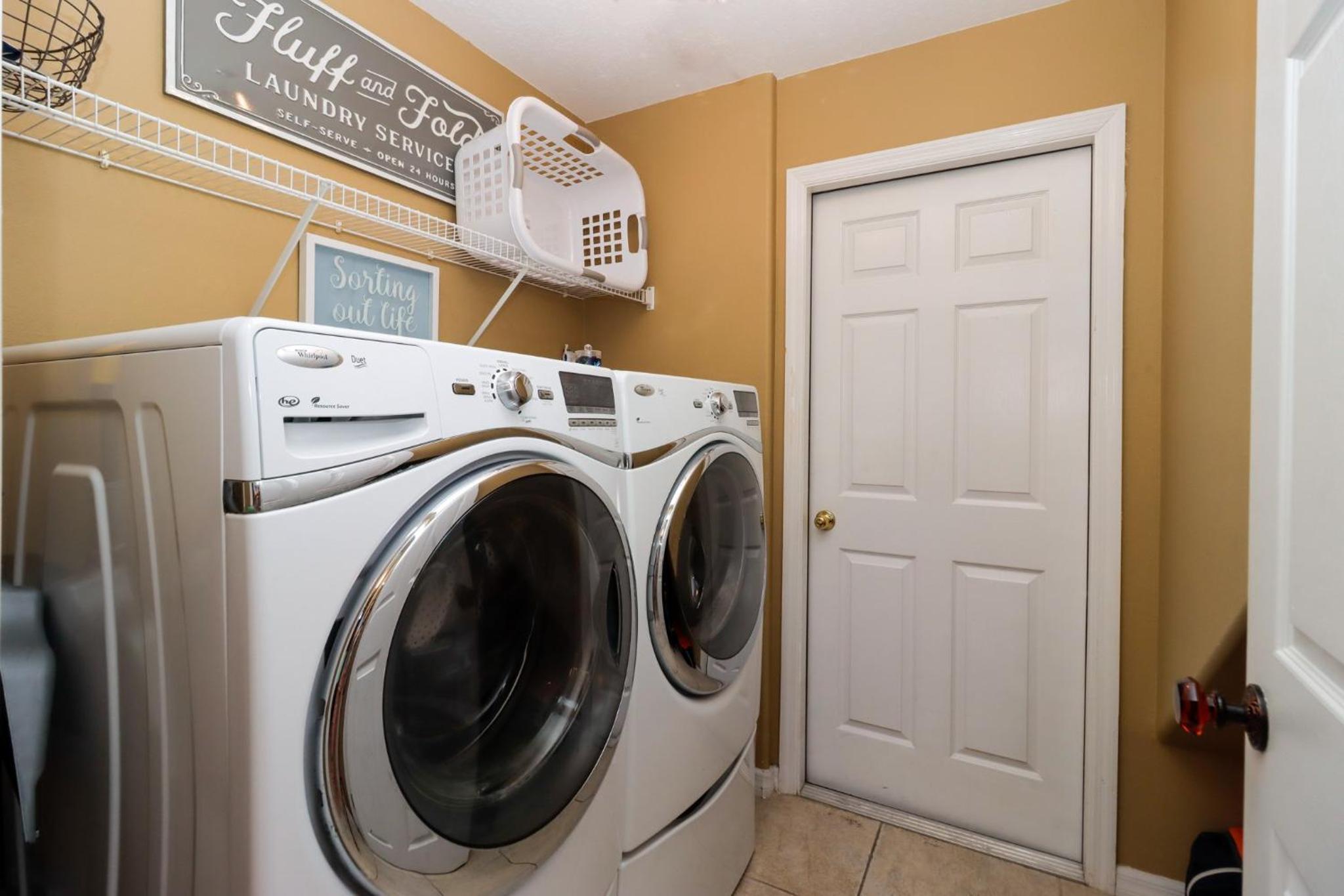 Spacious Emerald Island Resort Home with Pool Spa and Resort Amenities near Disney