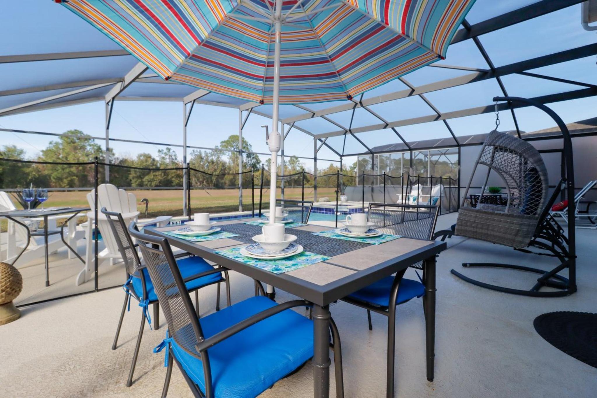 Spacious Emerald Island Resort Home with Pool Spa and Resort Amenities near Disney