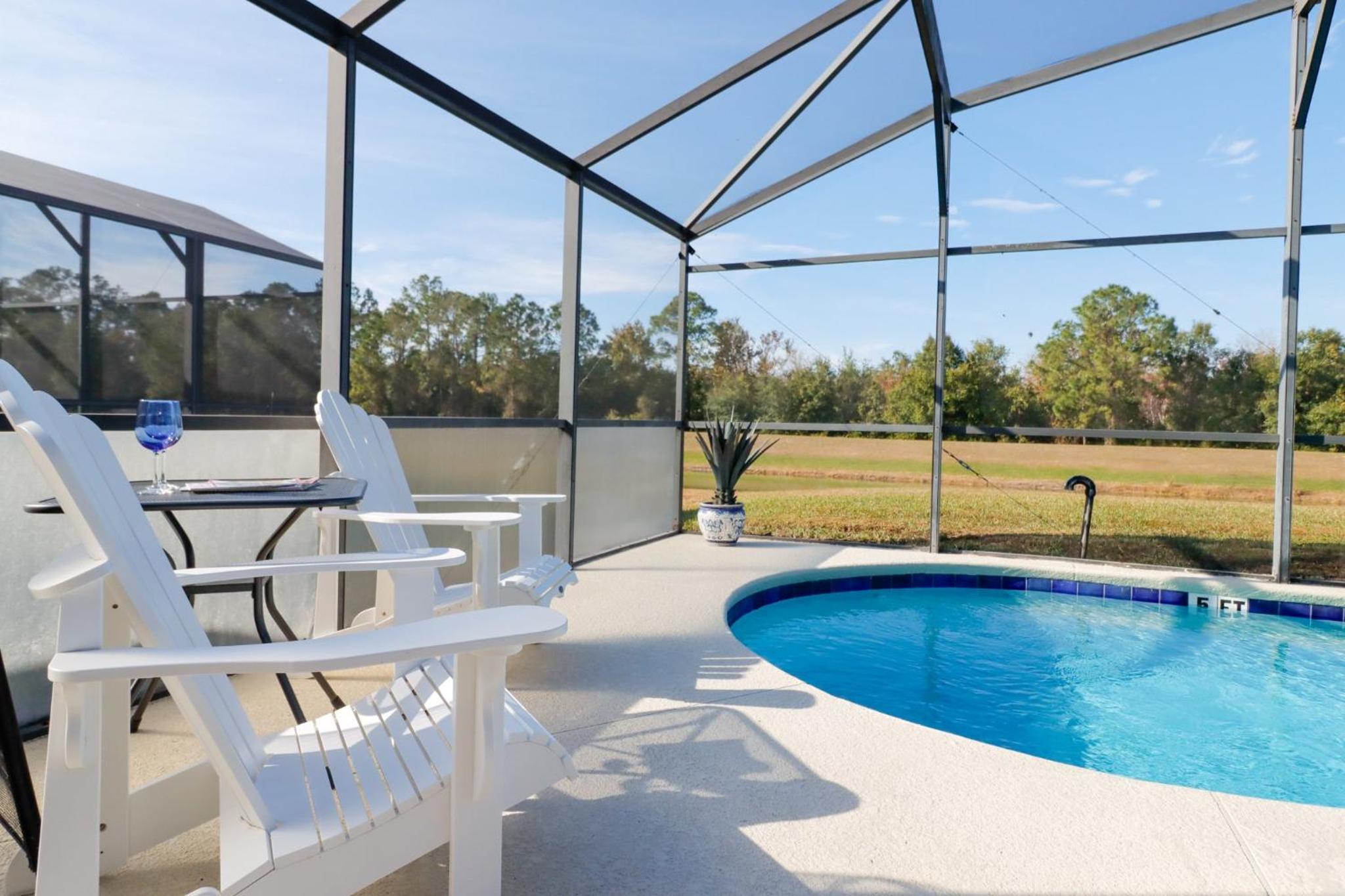 Spacious Emerald Island Resort Home with Pool Spa and Resort Amenities near Disney
