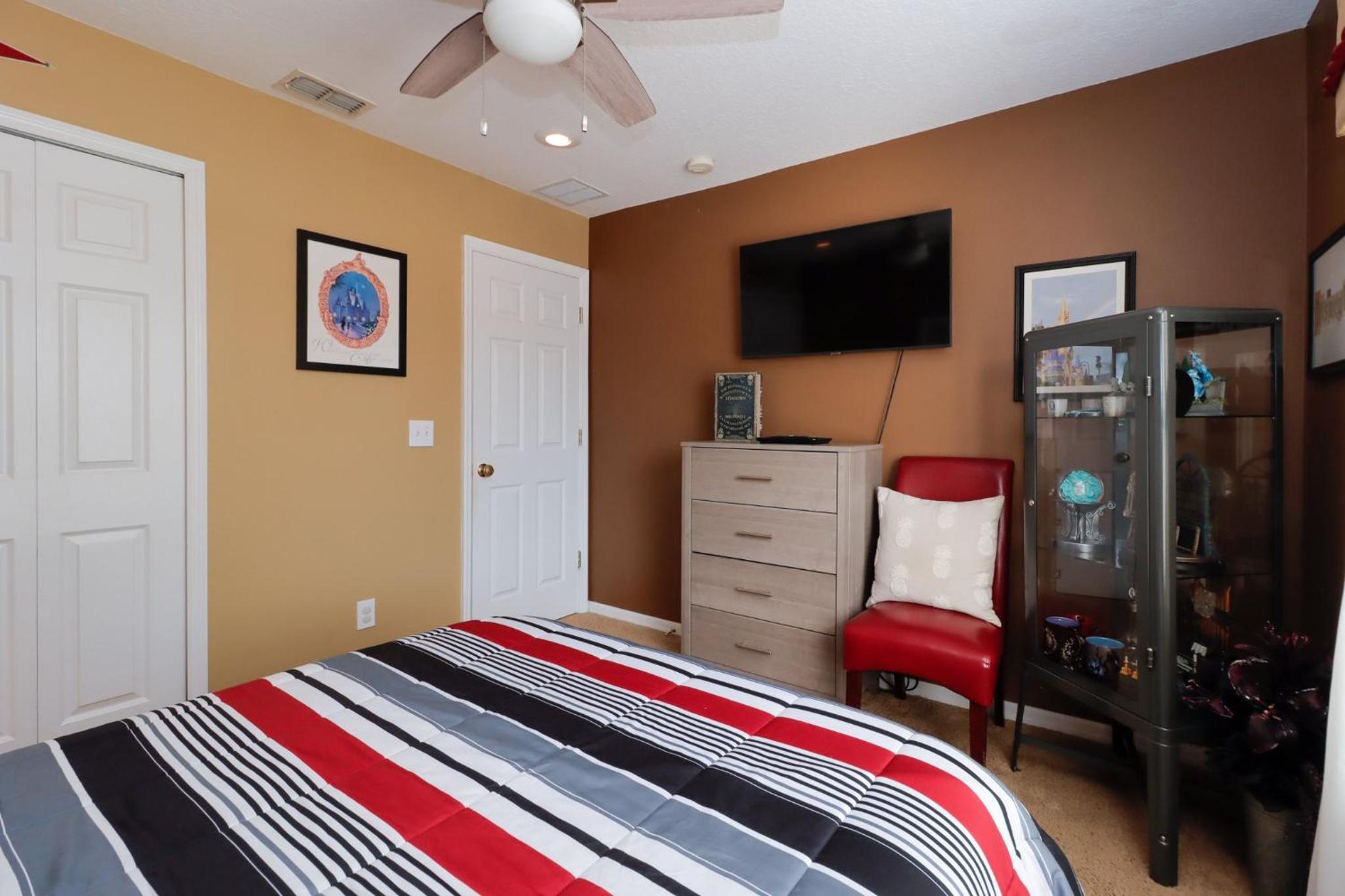 Spacious Emerald Island Resort Home with Pool Spa and Resort Amenities near Disney