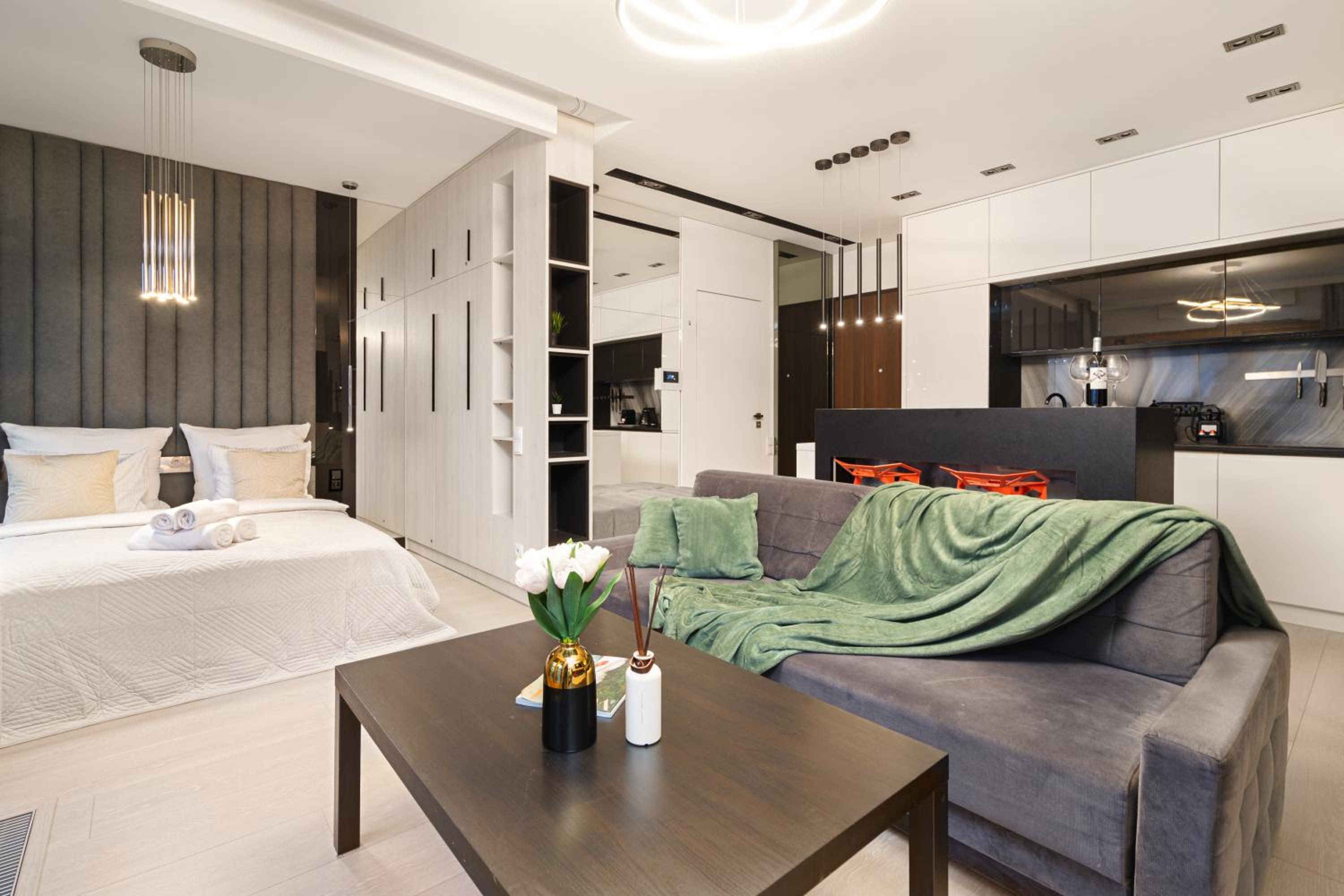 Golden Luxe Residence - Mennica Residence - Business & City Center