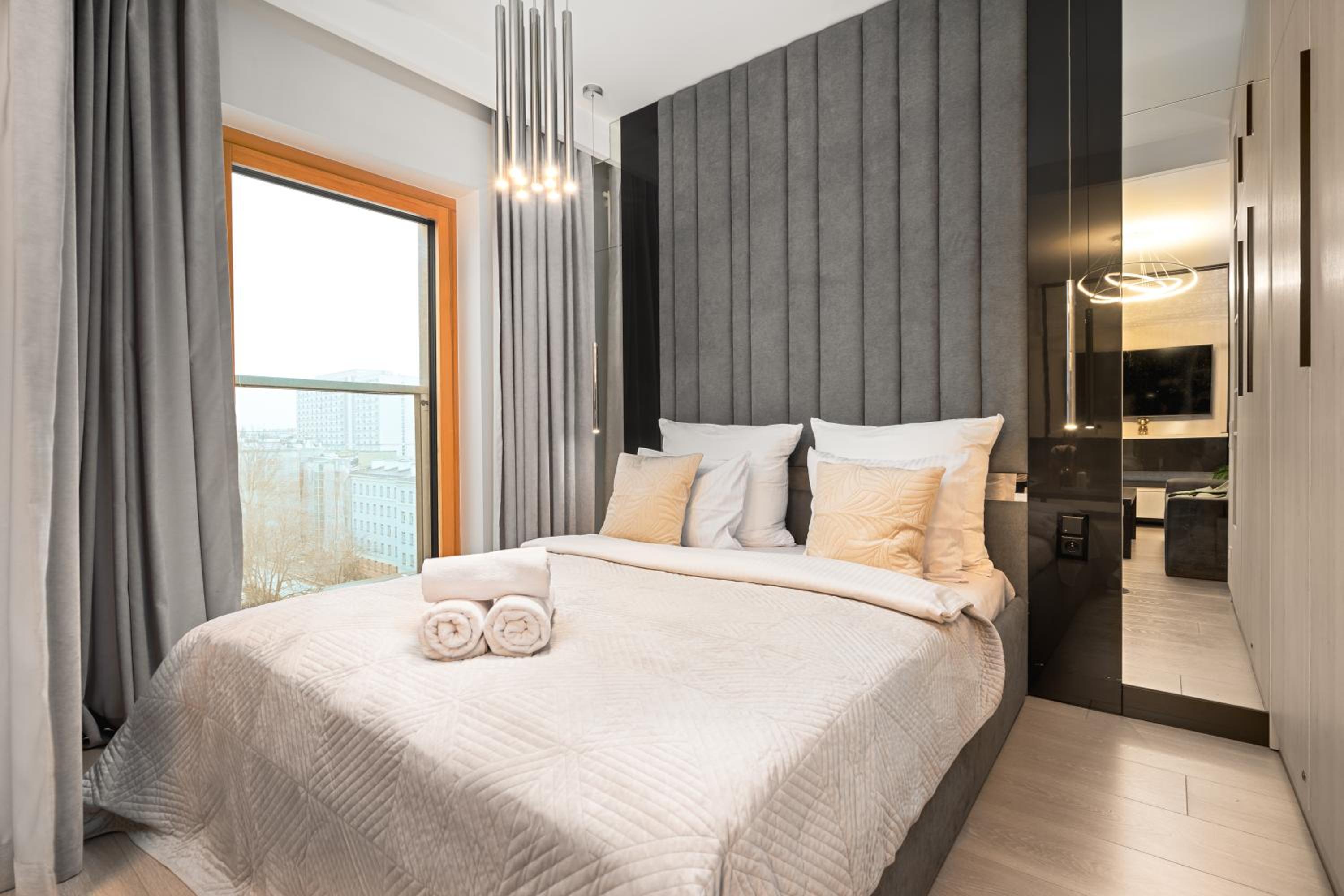 Golden Luxe Residence - Mennica Residence - Business & City Center