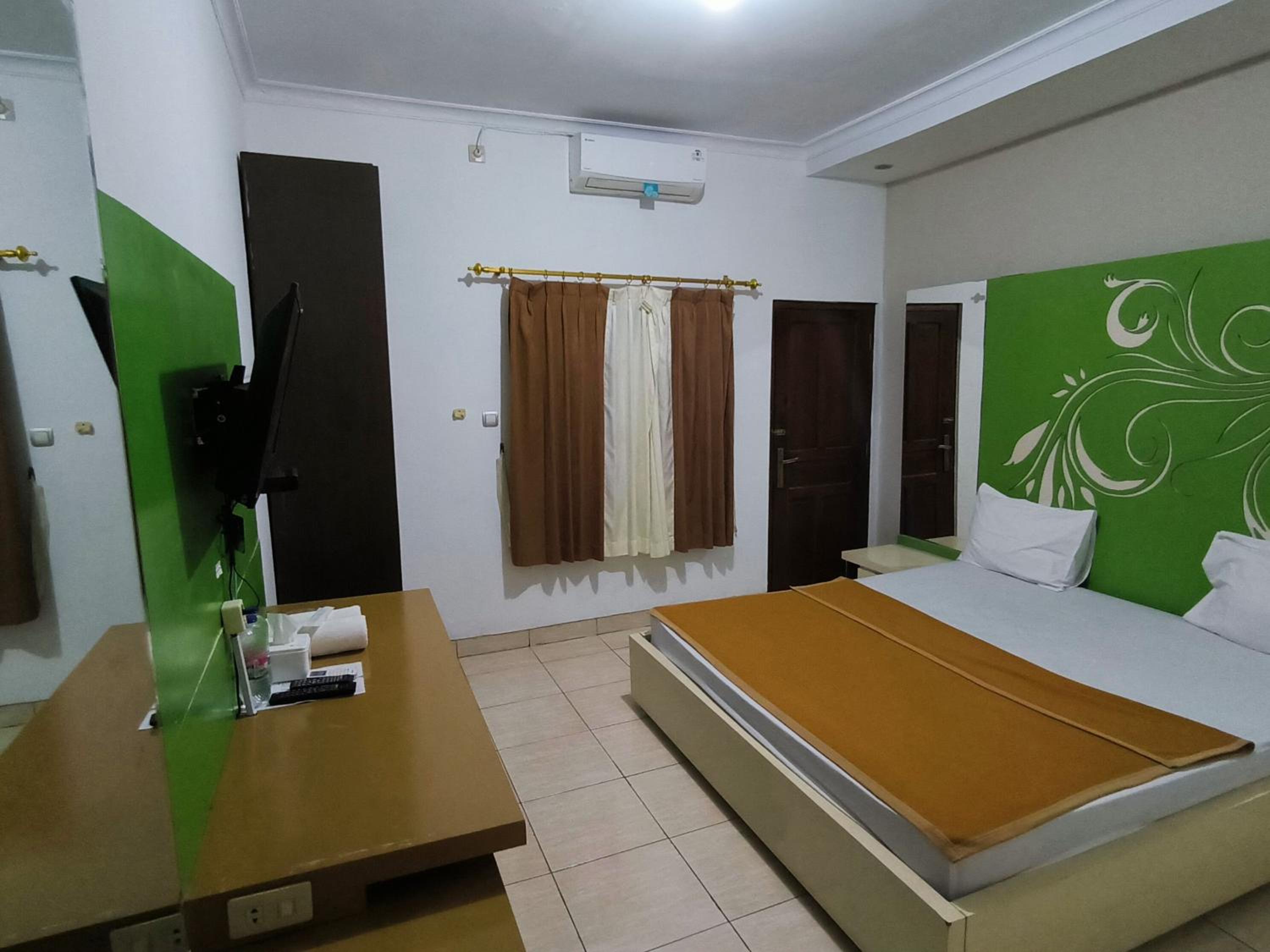 Bandengan Beach Hotel Jepara 2