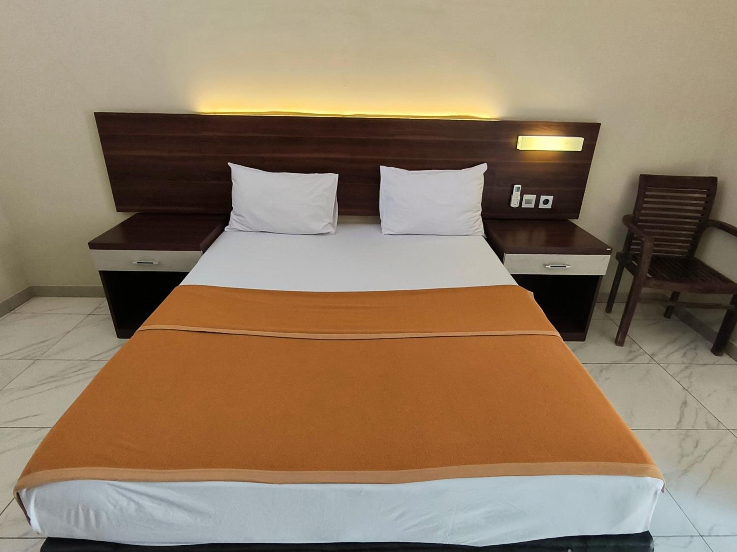 Bandengan Beach Hotel Jepara 2