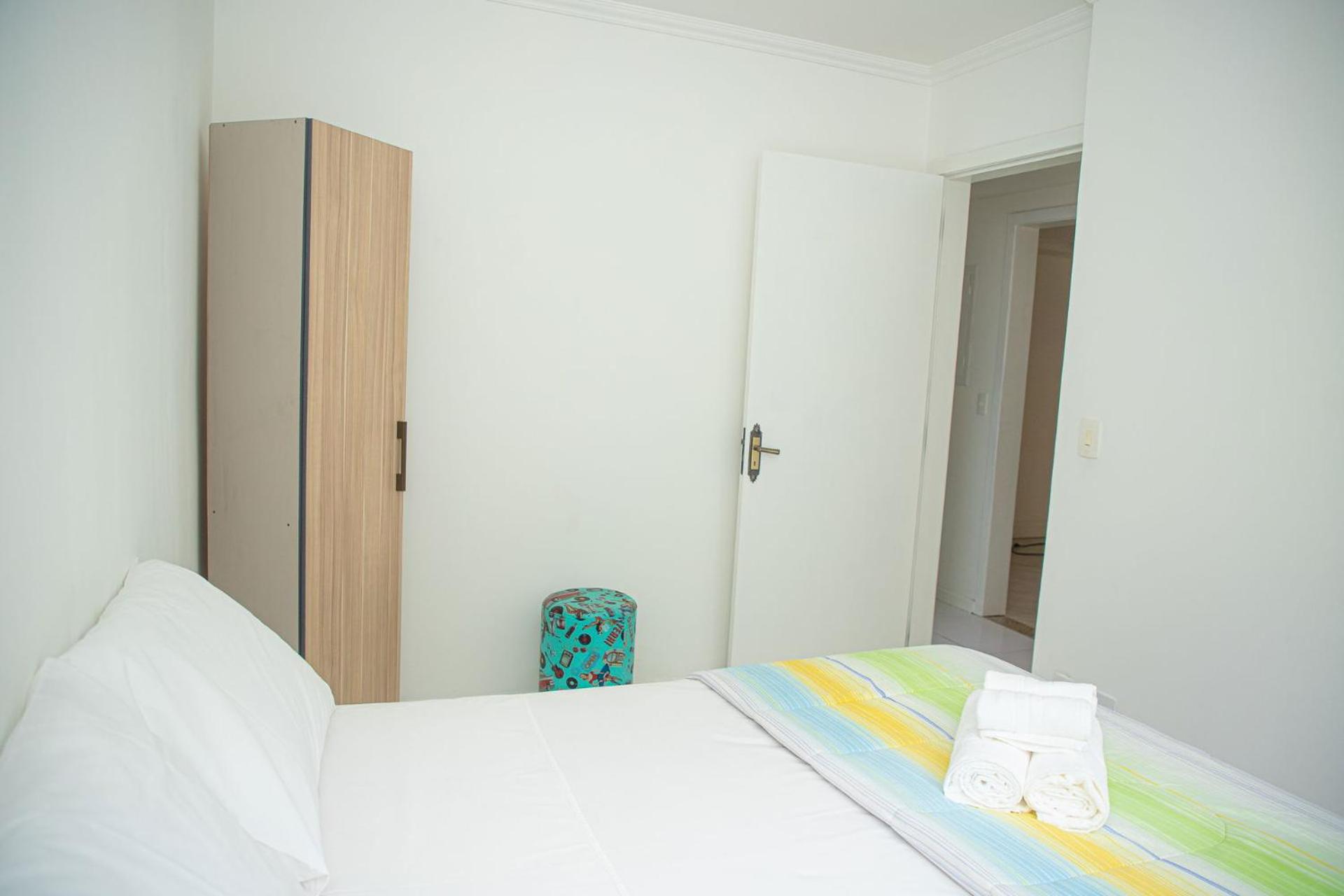 Conforto e Localização no Coração de POA SK1661