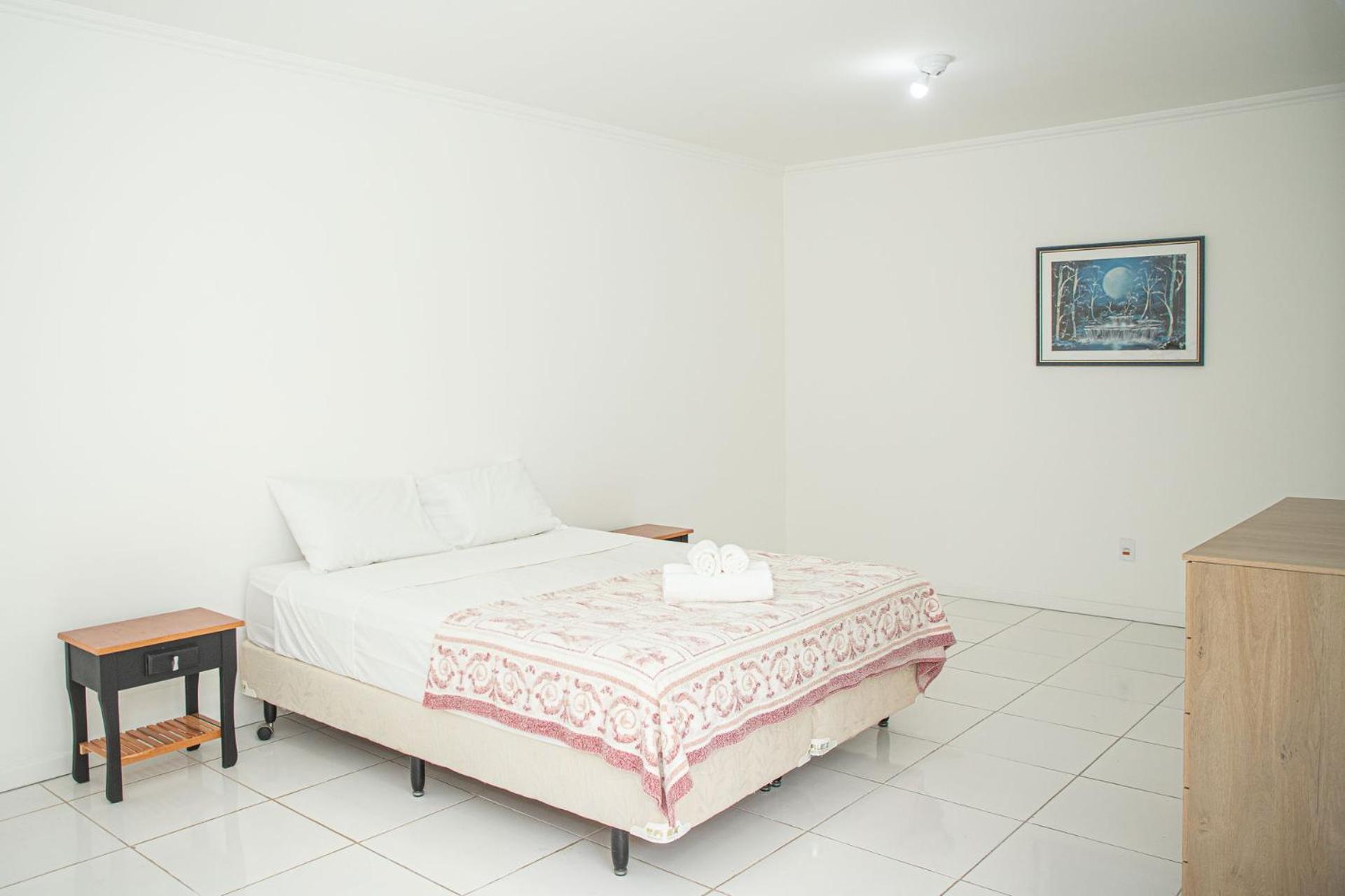Conforto e Localização no Coração de POA SK1661