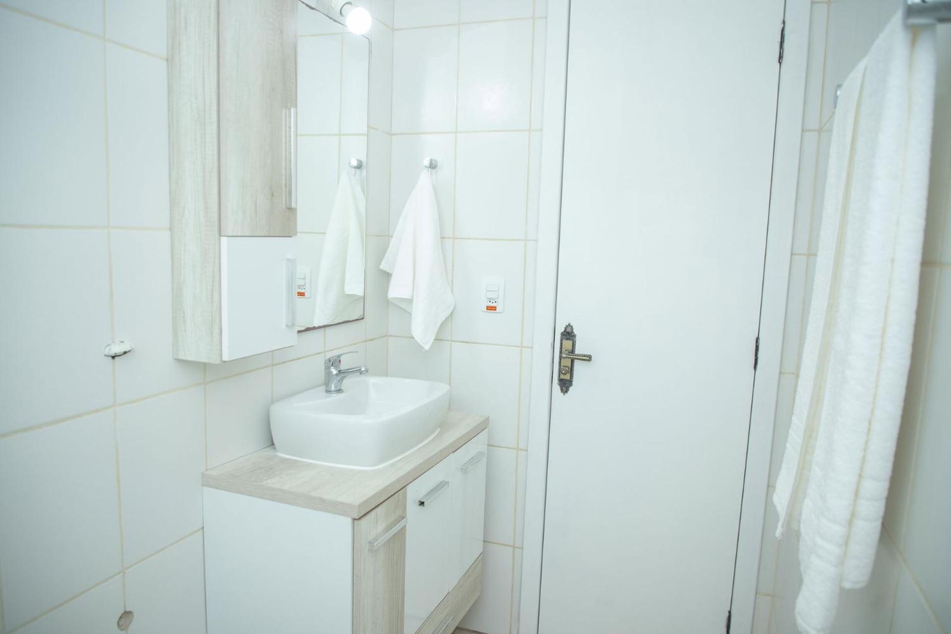 Conforto e Localização no Coração de POA SK1661