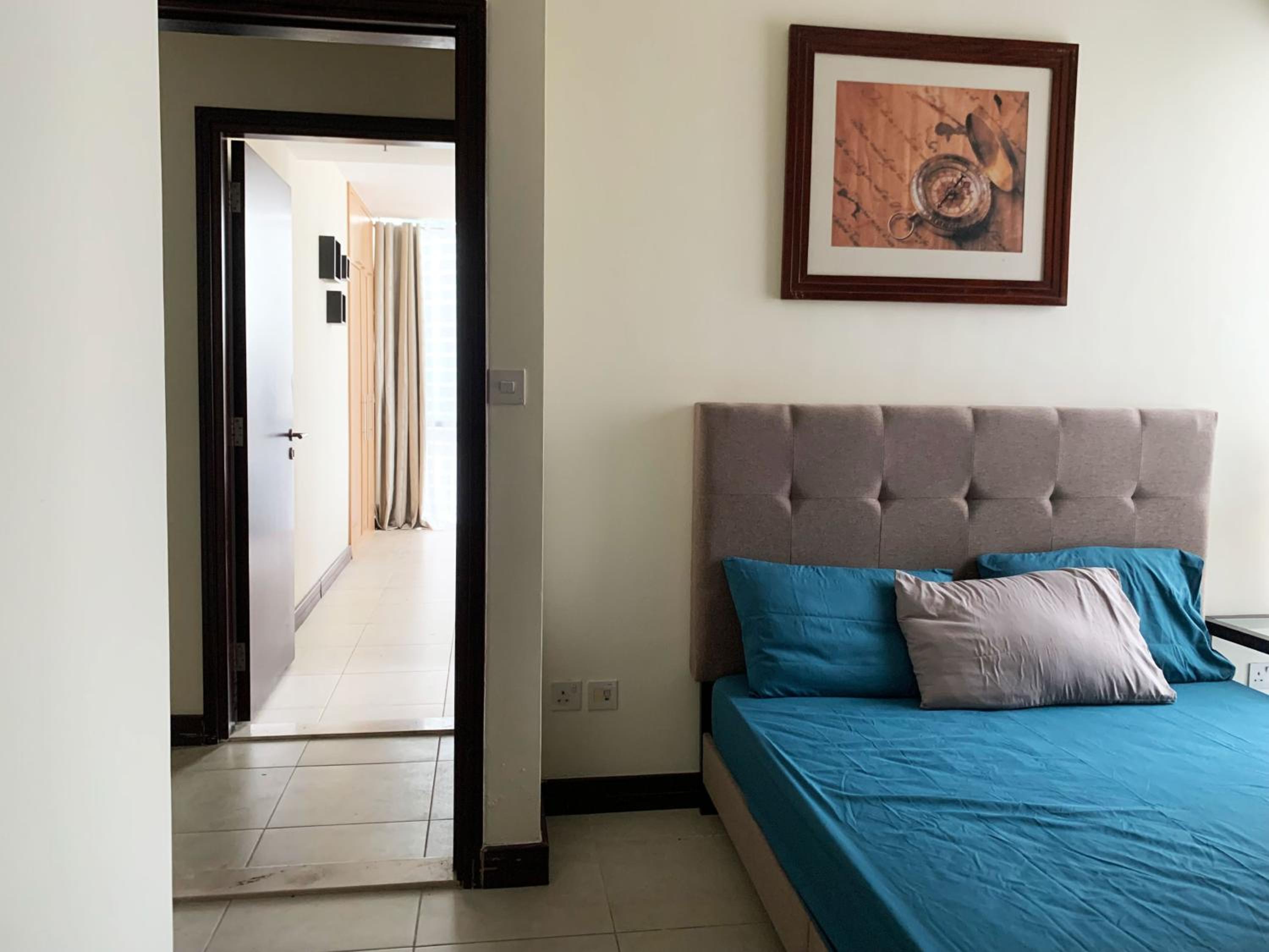 Click Stay - JLT - 2 Bedroom & Balcony Lakes view Entire Apartment -AZ