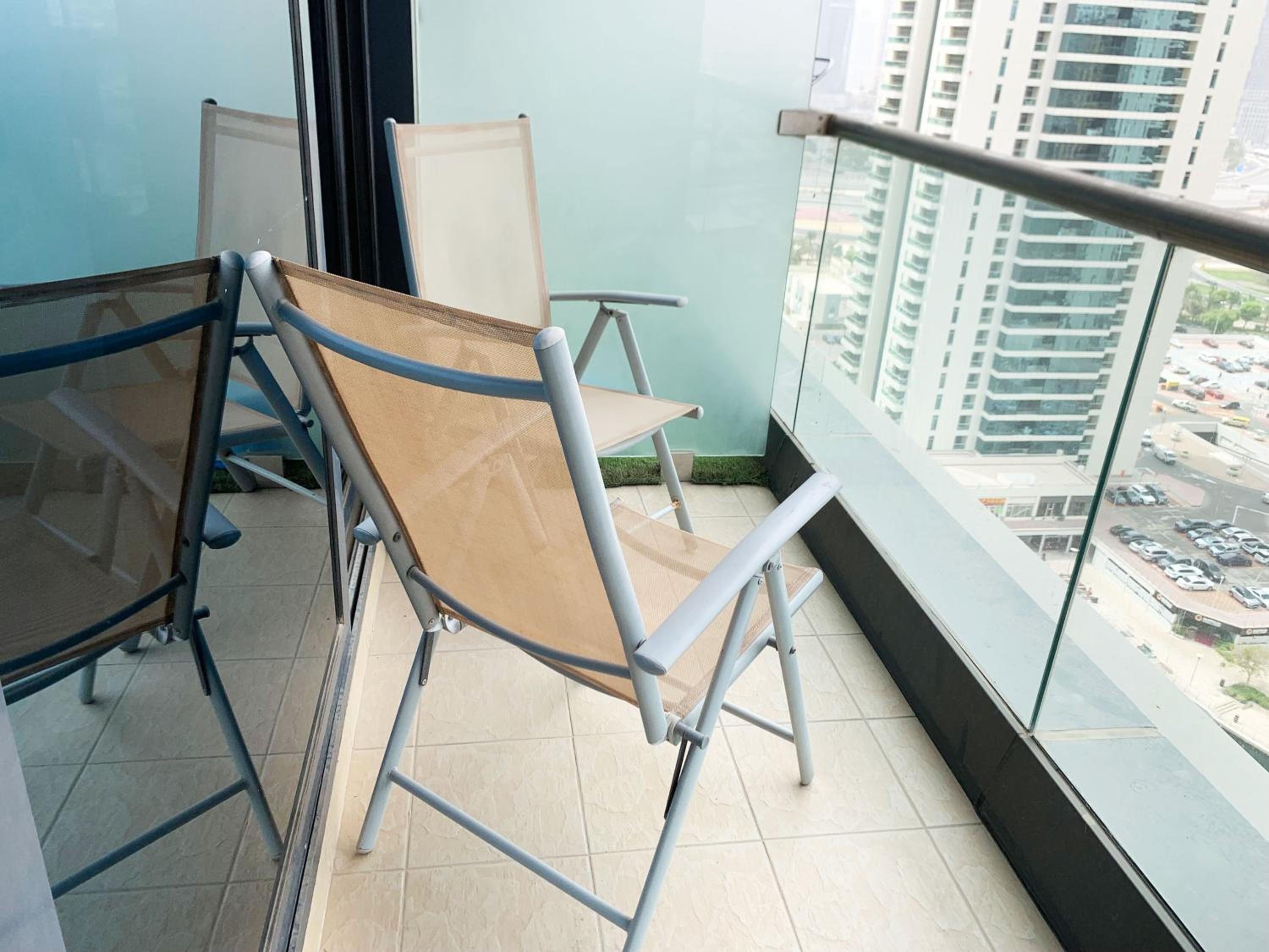 Click Stay - JLT - 2 Bedroom & Balcony Lakes view Entire Apartment -AZ