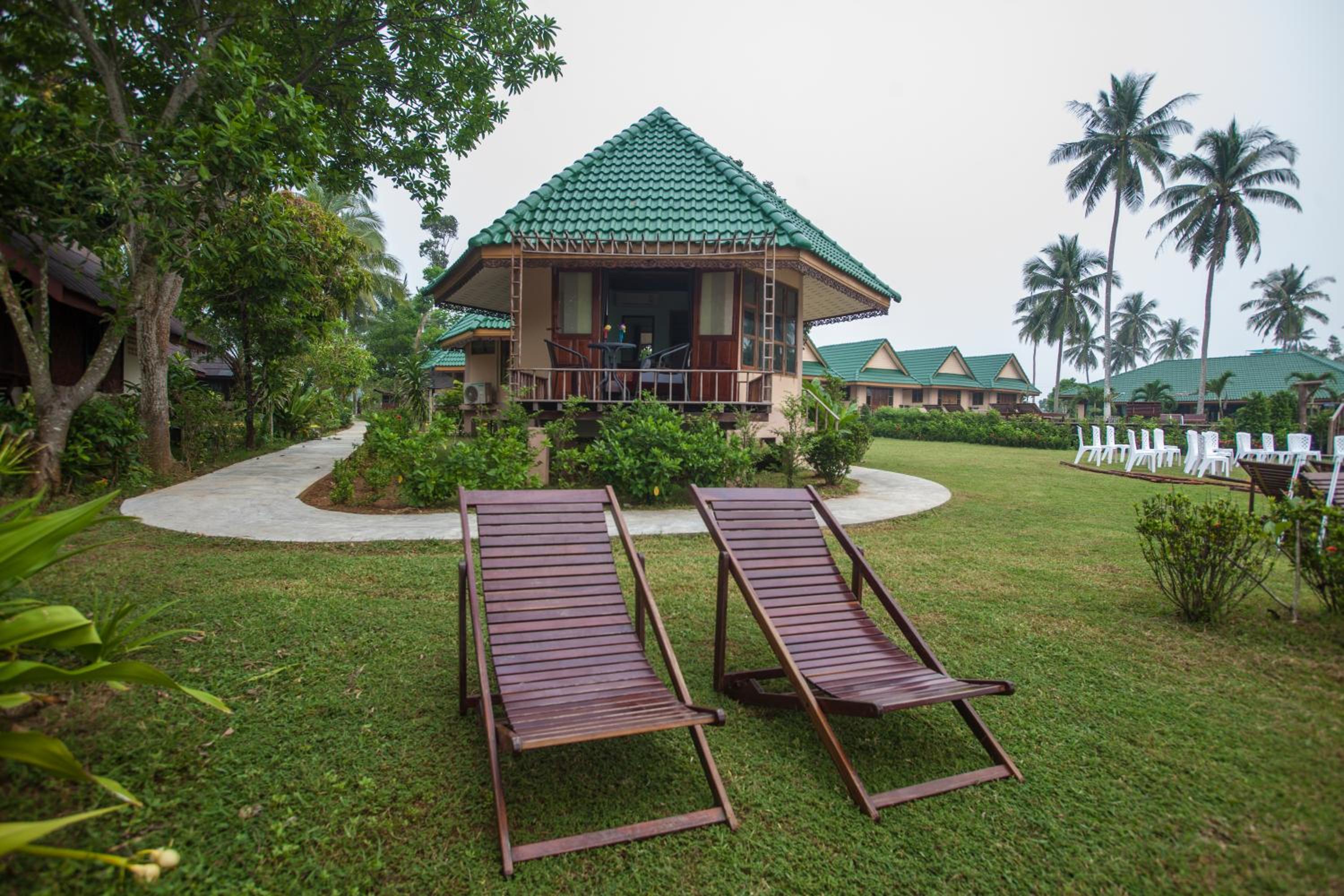 Yataa Spa and Resort