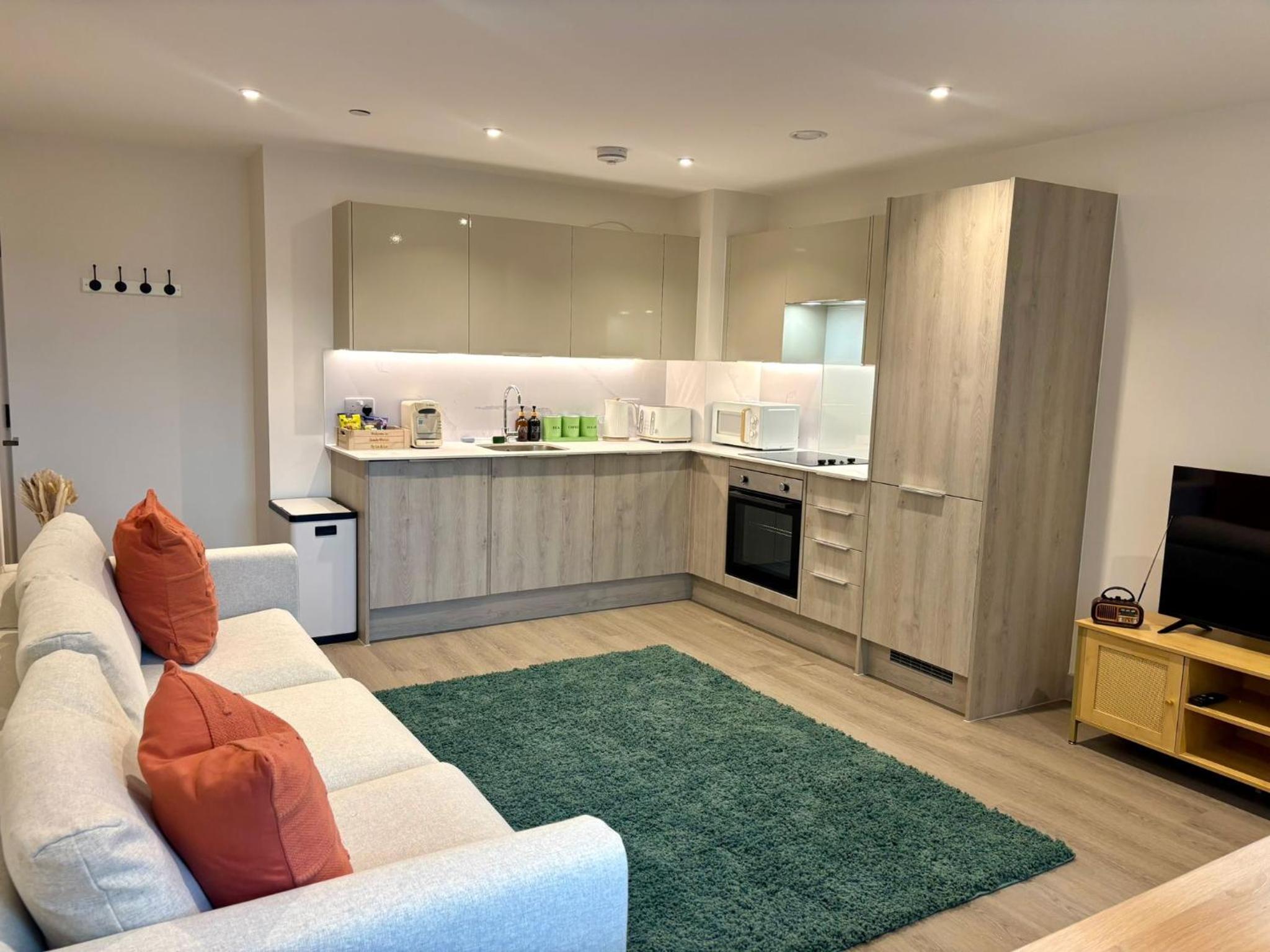 Poole Quay Seaside Escape-free parking 3 mins away