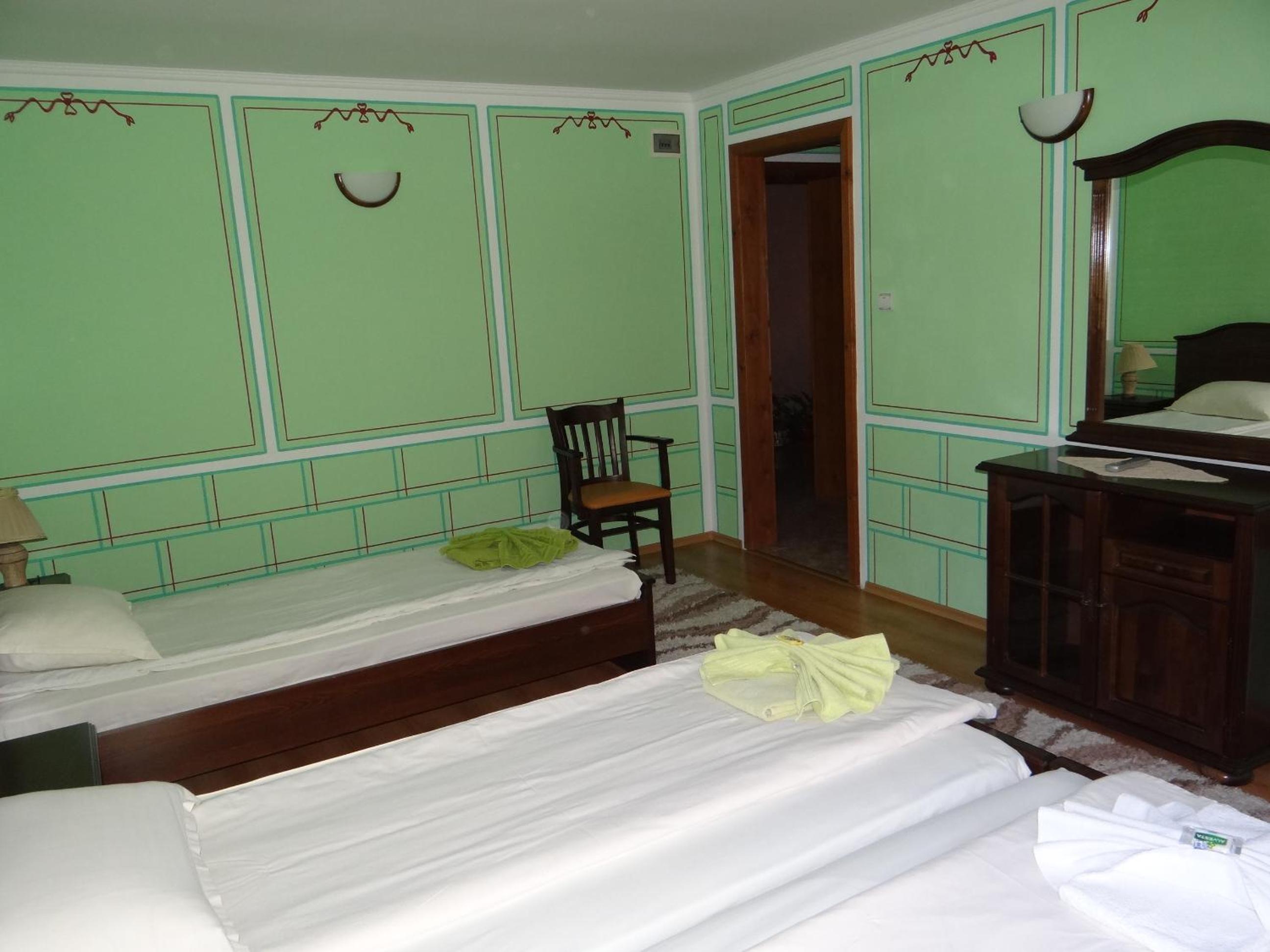 Denis Guest house