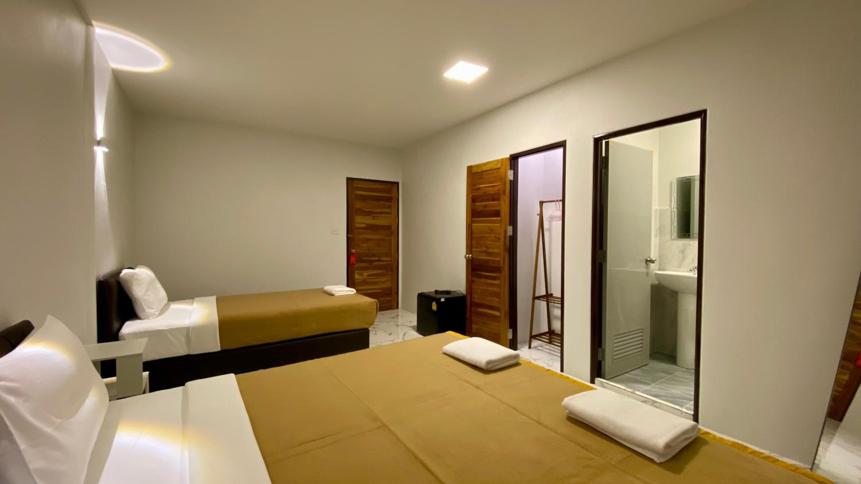 Orchard House Resort