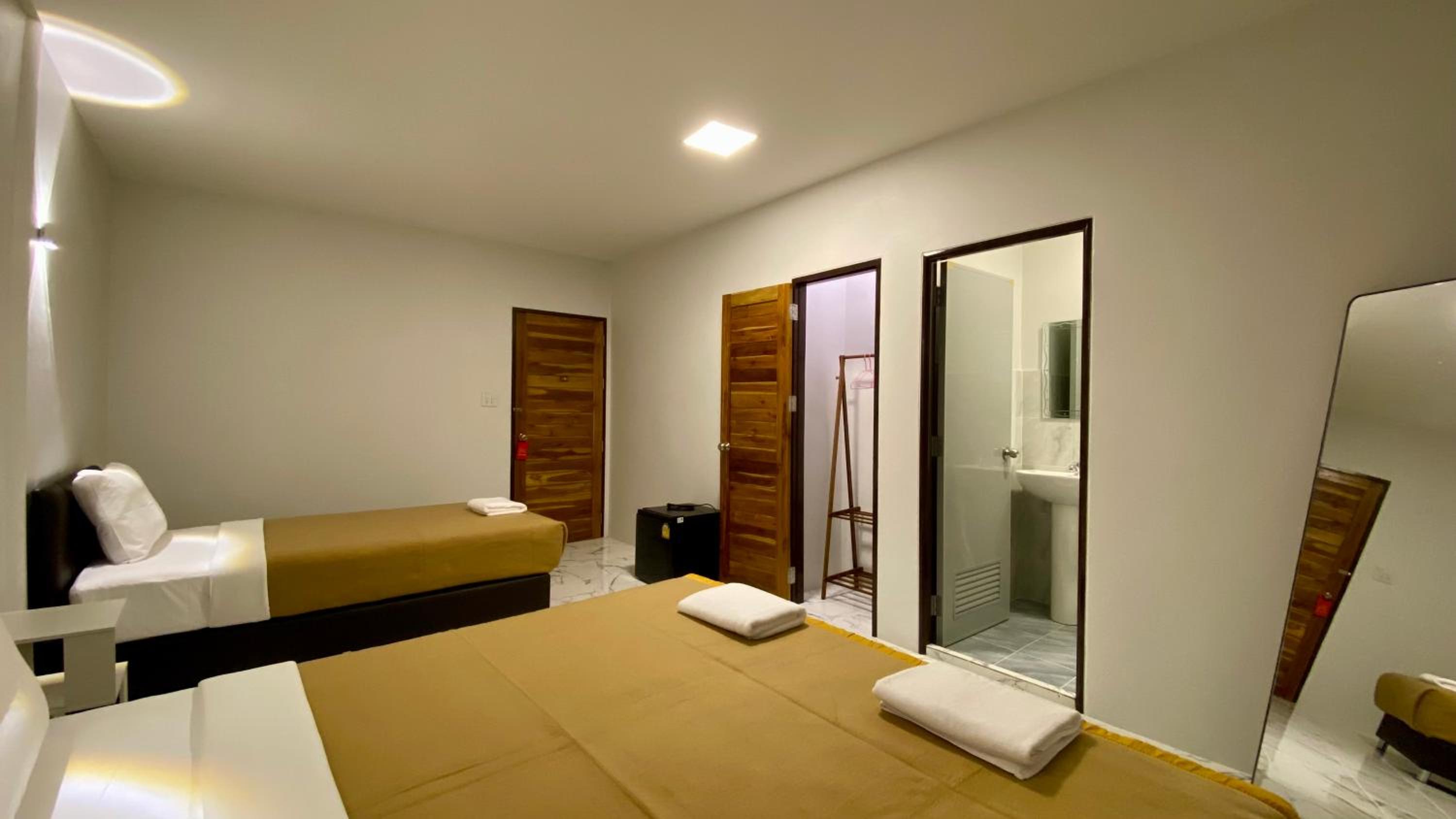 Orchard House Resort