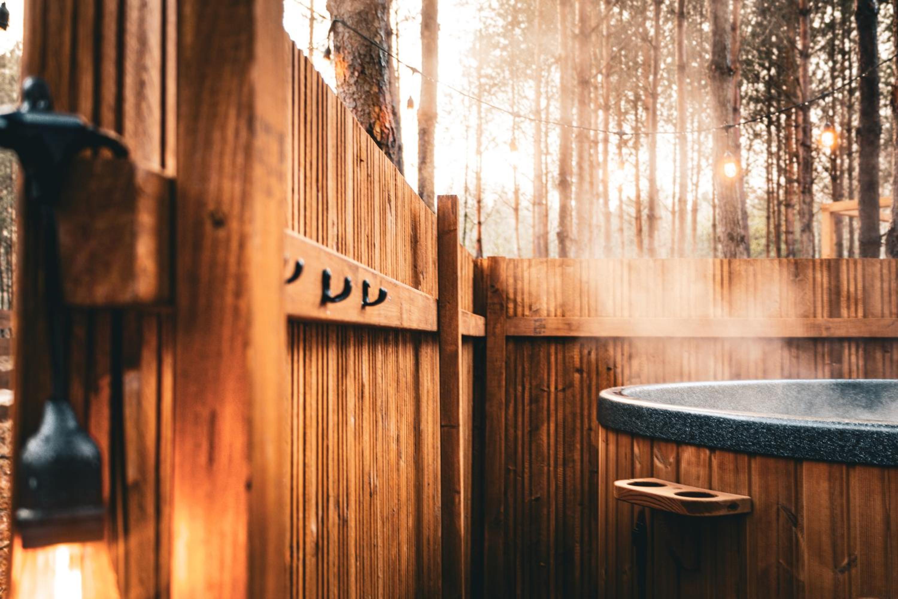 Osada LoveLaski - balia jacuzzi, sauna i kominek - całoroczne domki premium
