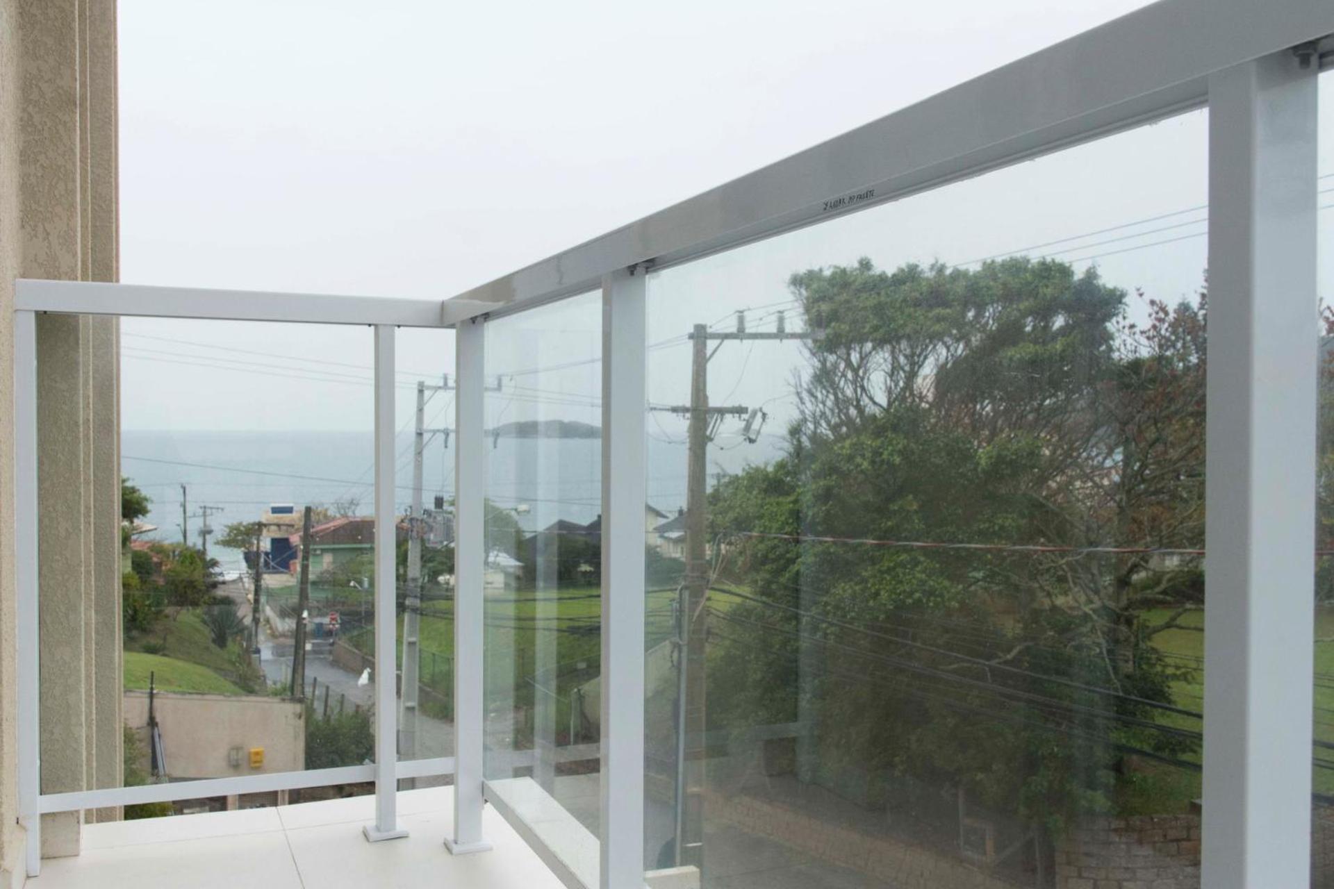 Apto com vista mar a 50m da Praia ING9201