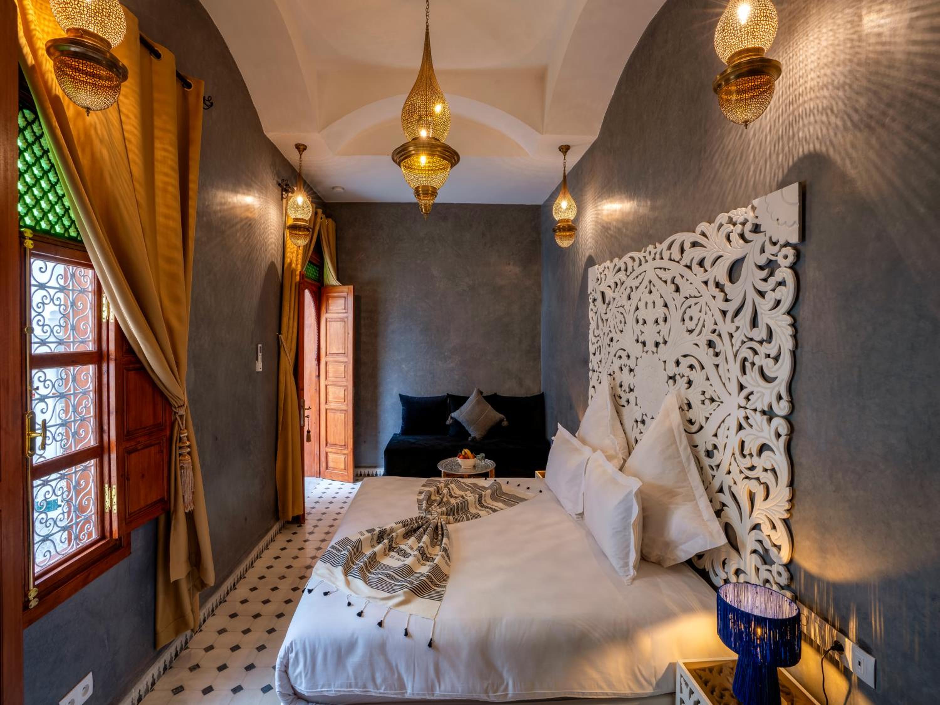 Riad Dar Al-Famila & Spa