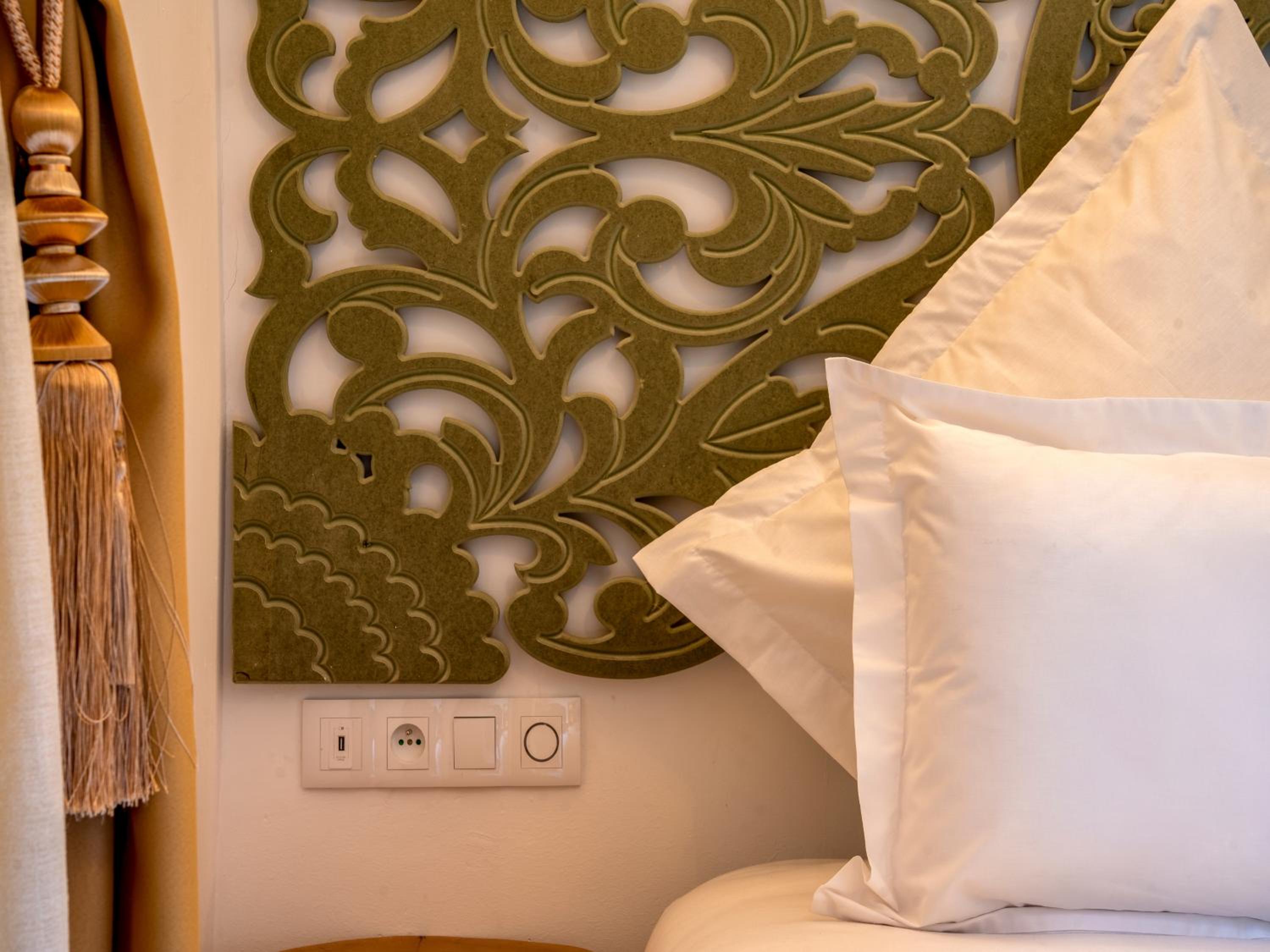 Riad Dar Al-Famila & Spa