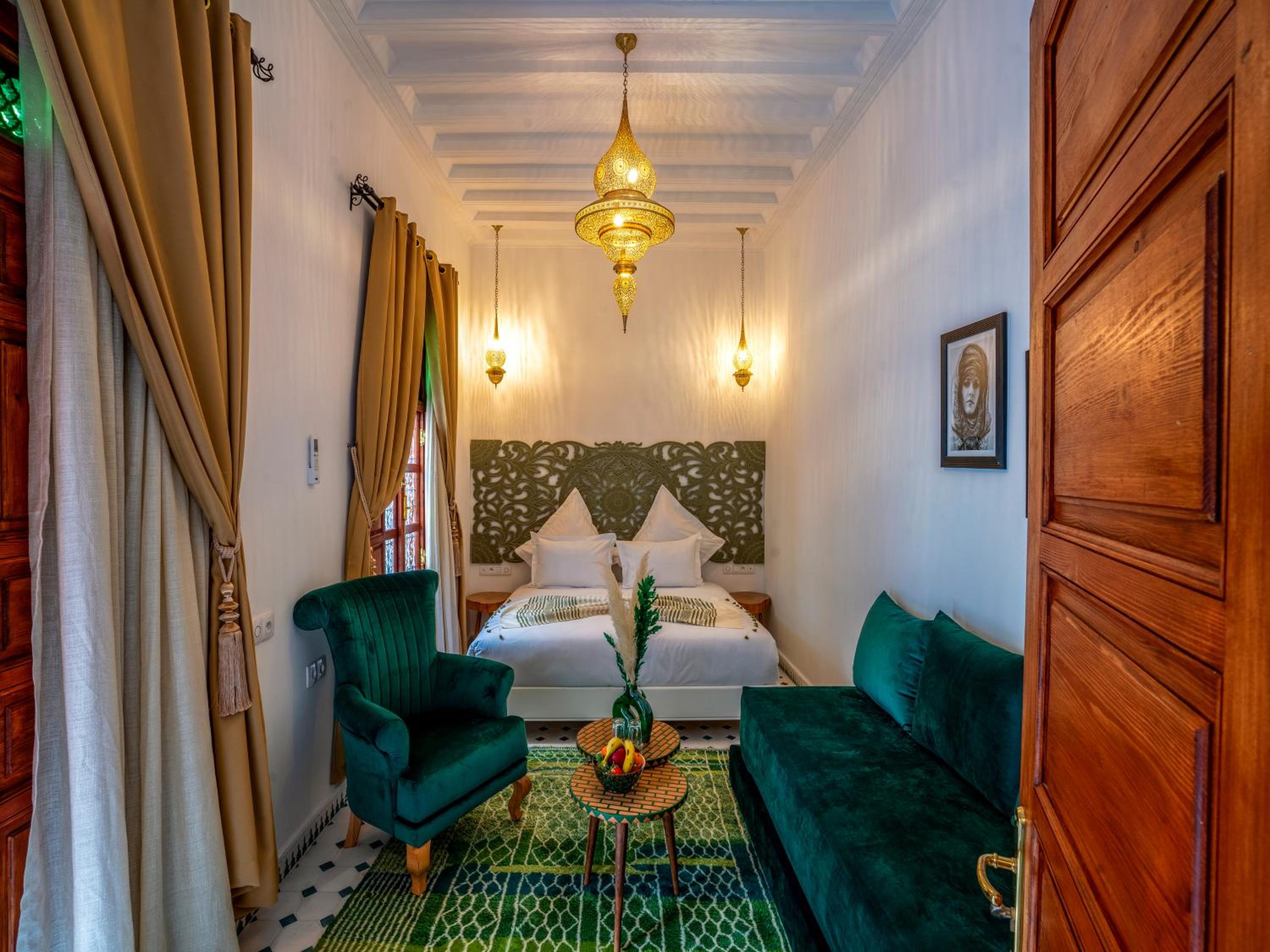 Riad Dar Al-Famila & Spa