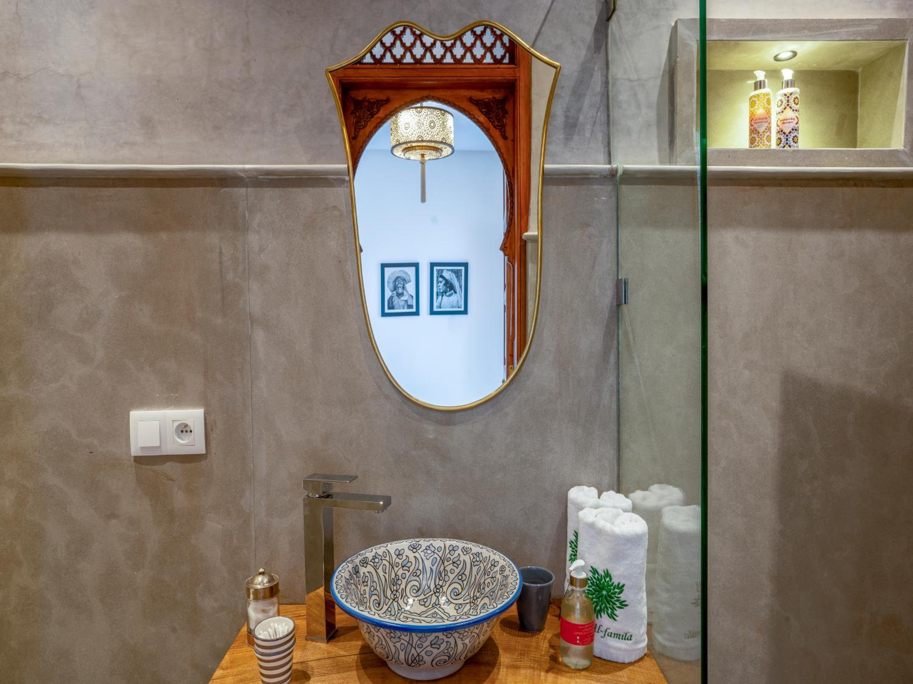 Riad Dar Al-Famila & Spa