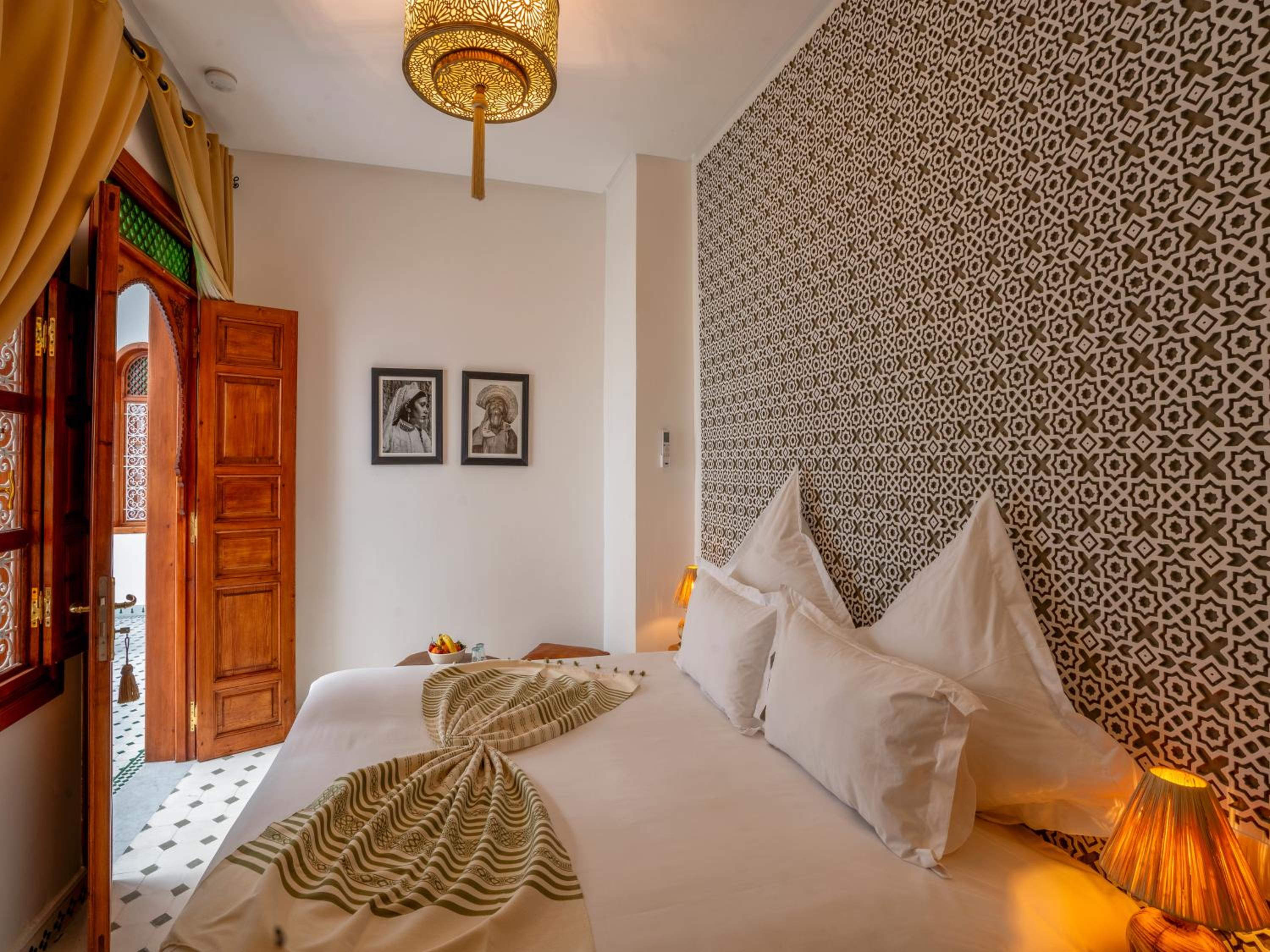Riad Dar Al-Famila & Spa