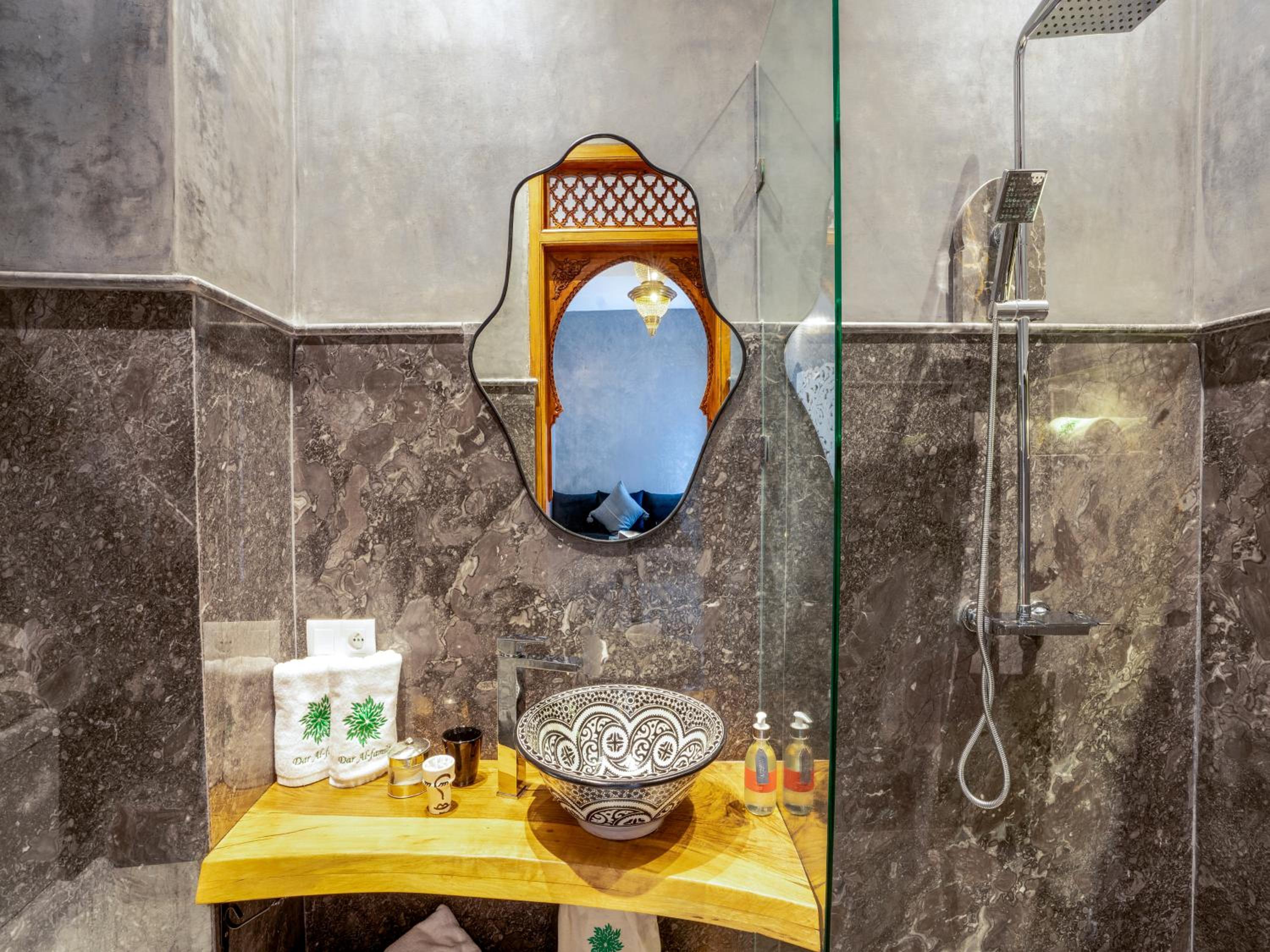 Riad Dar Al-Famila & Spa
