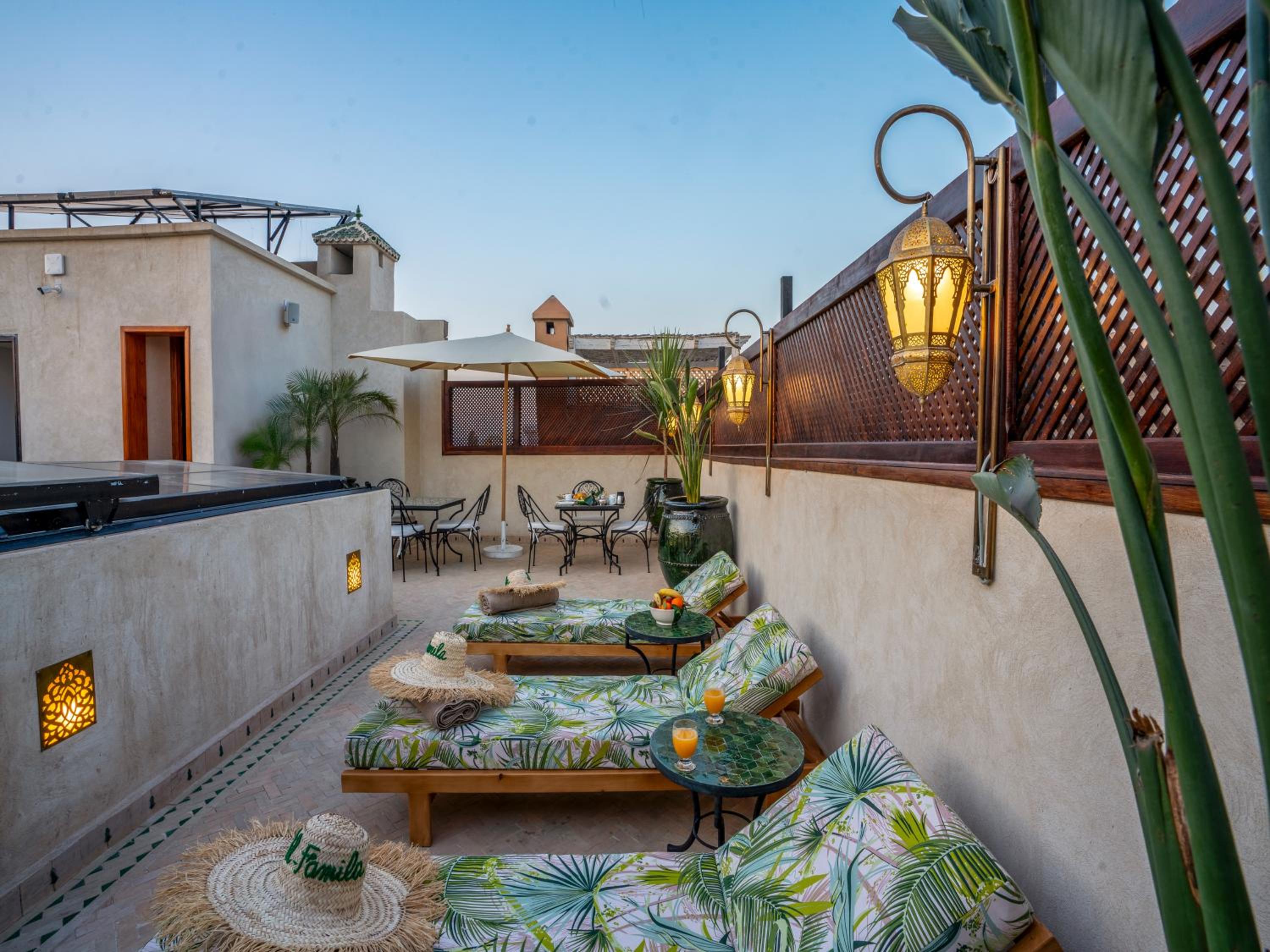 Riad Dar Al-Famila & Spa