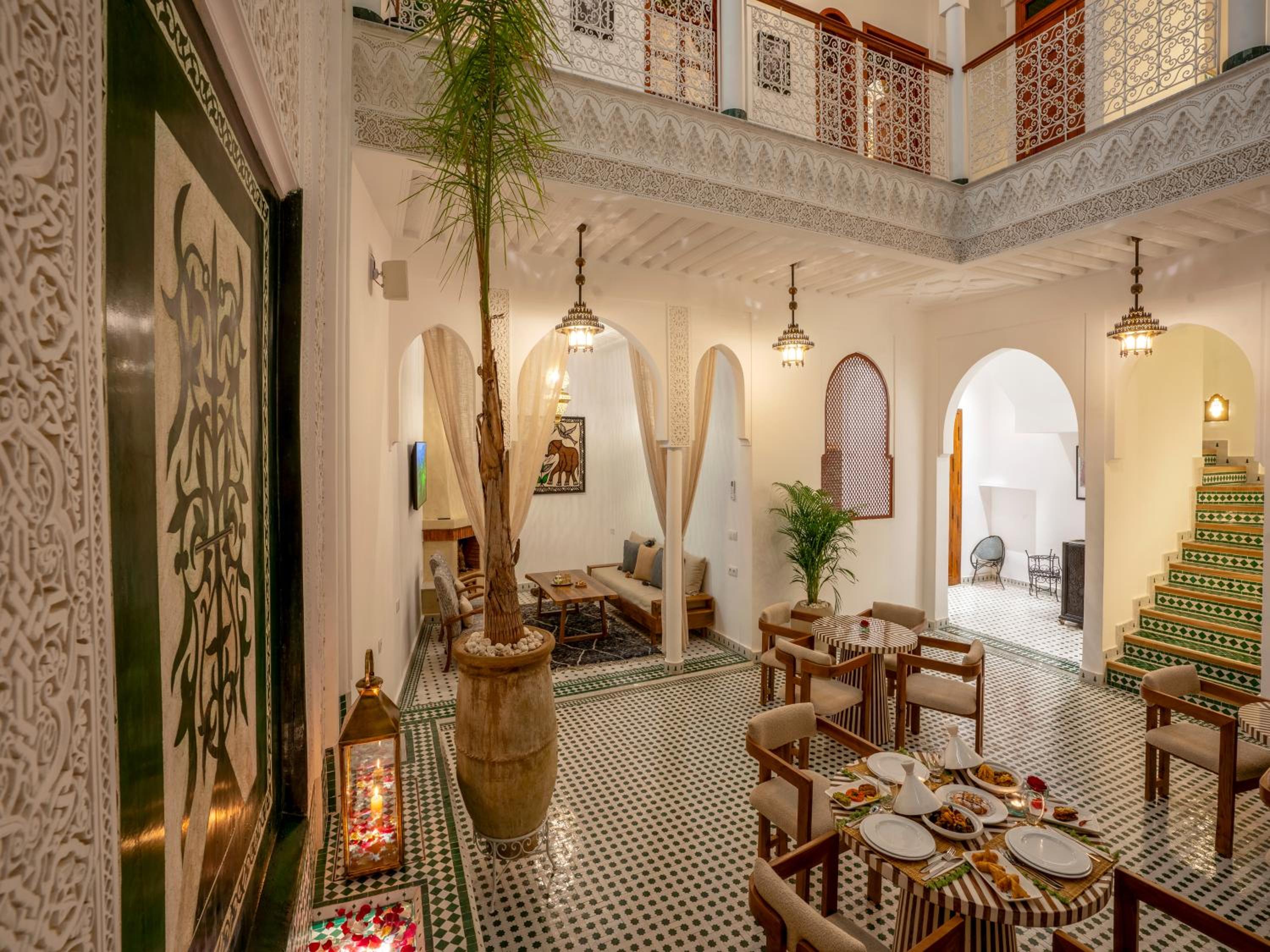 Riad Dar Al-Famila & Spa