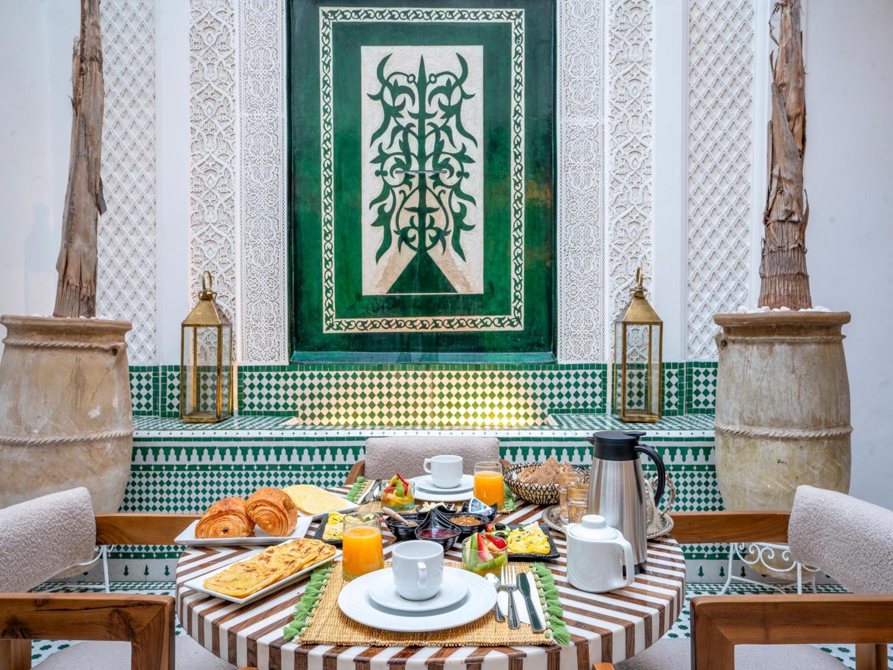 Riad Dar Al-Famila & Spa