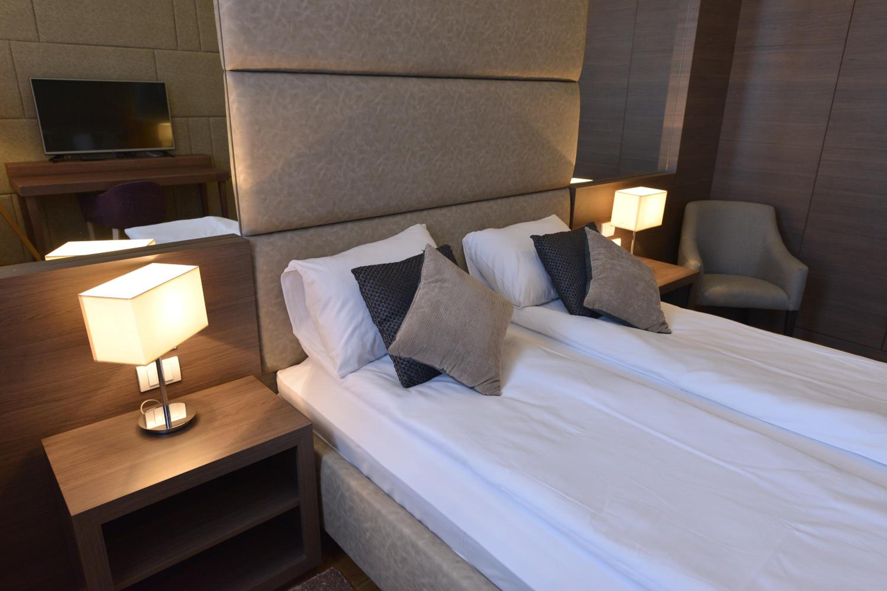Boutique Rooms