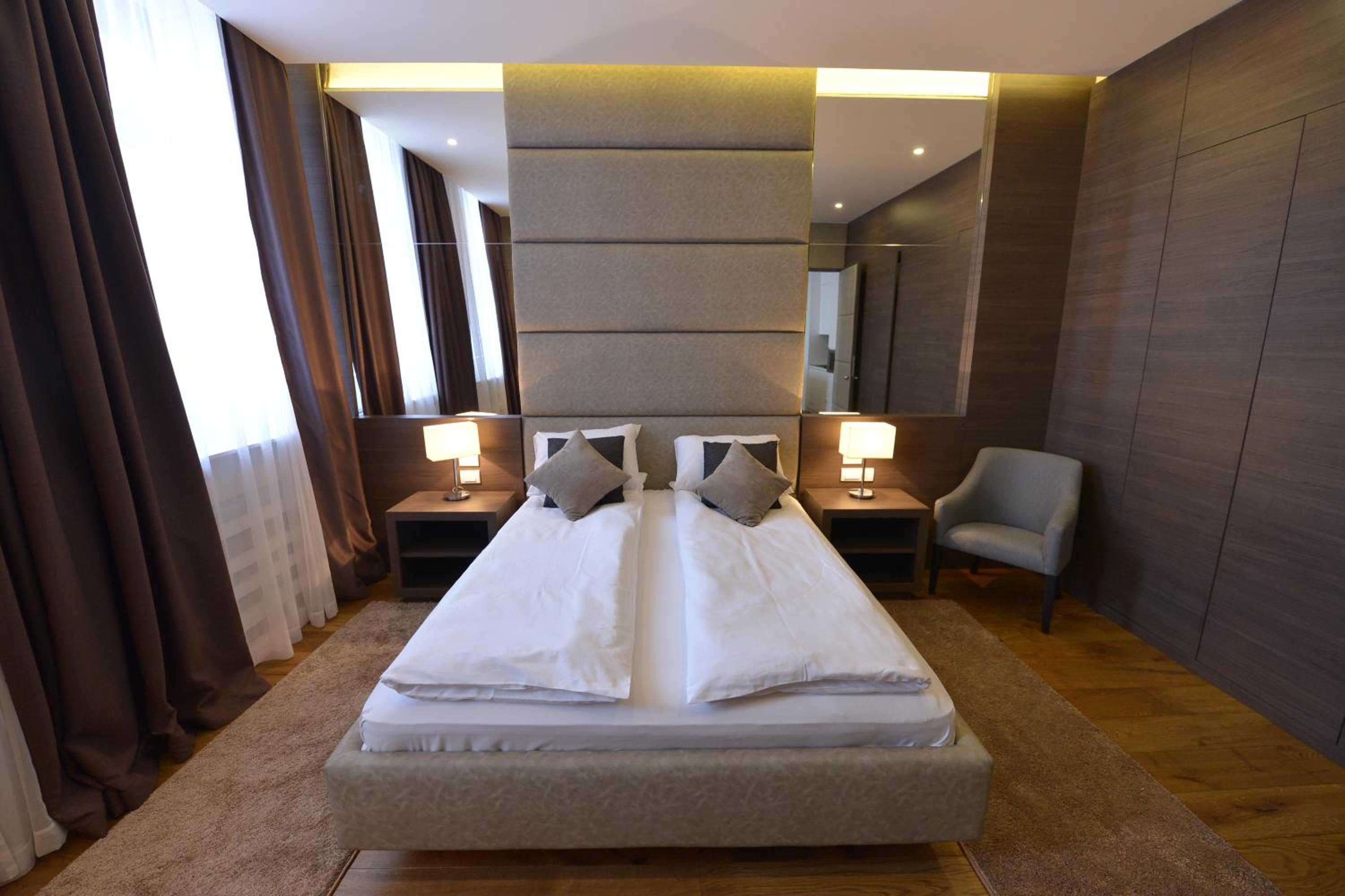 Boutique Rooms