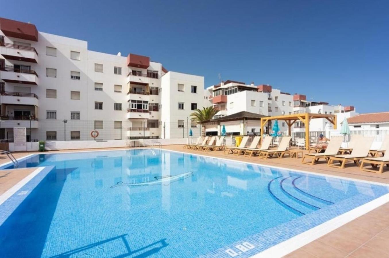Endless Summer Suite - swimming pool
