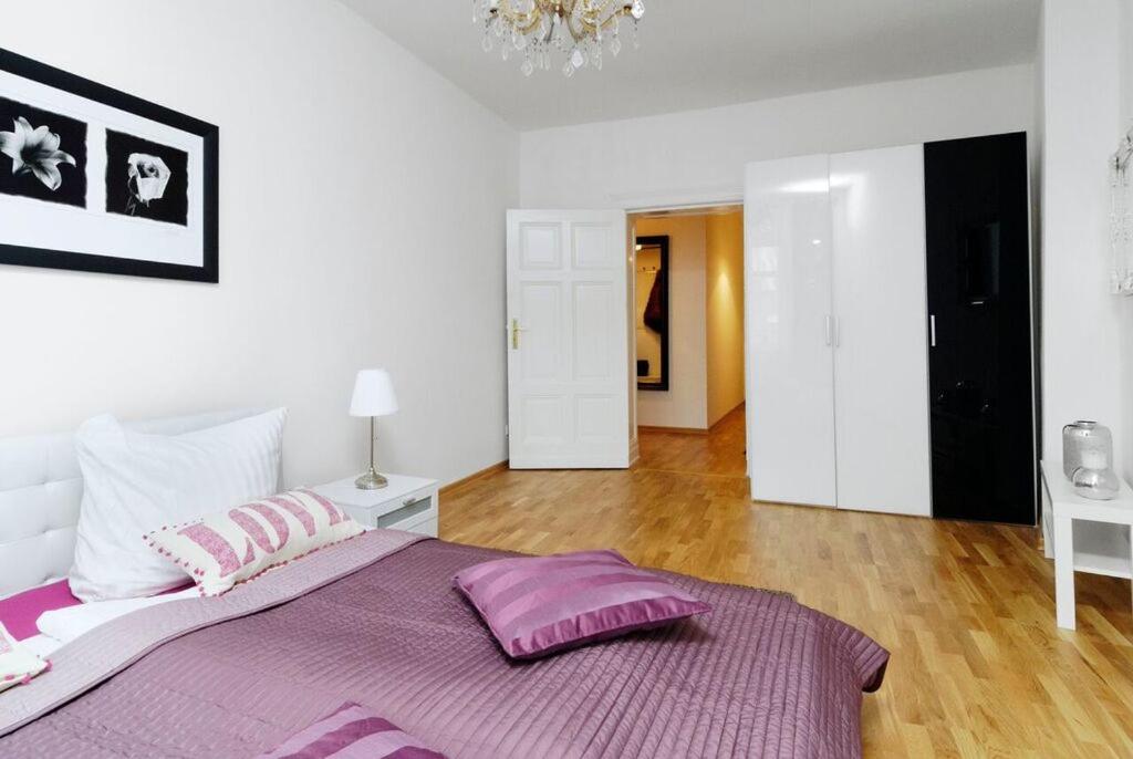 Grand Central Mitte Apartment