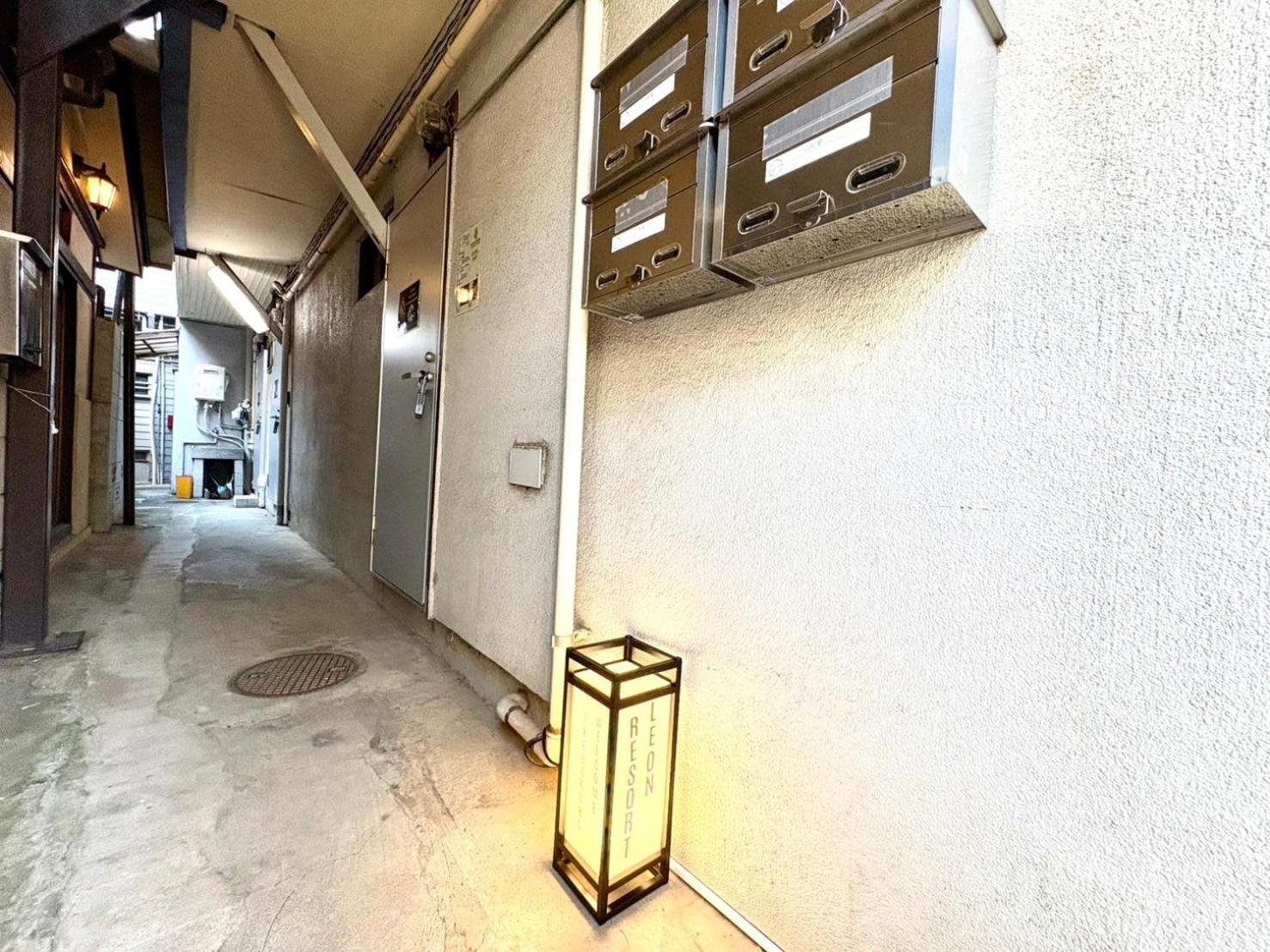 LEON RESORT HOTEL B 4rooms MAX14people 6min Shinjuku 11min Shibuya 12min walk Ikebukuro LEON RESORT IKEBUKURO traditional Japanese room 池袋 最大14名