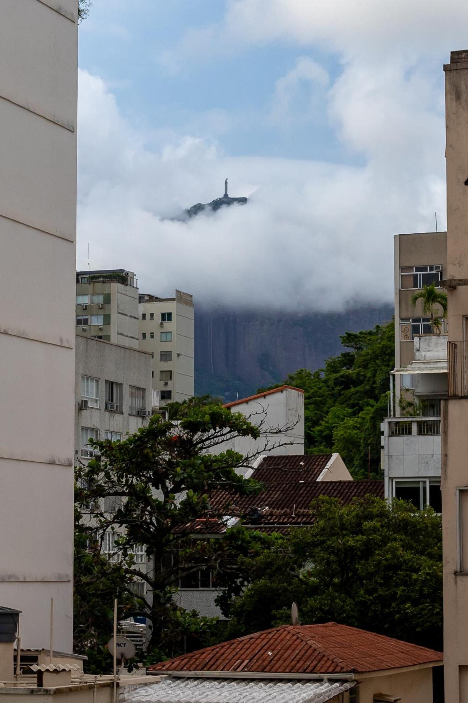 7 minutos da praia de Ipanema - BT302B