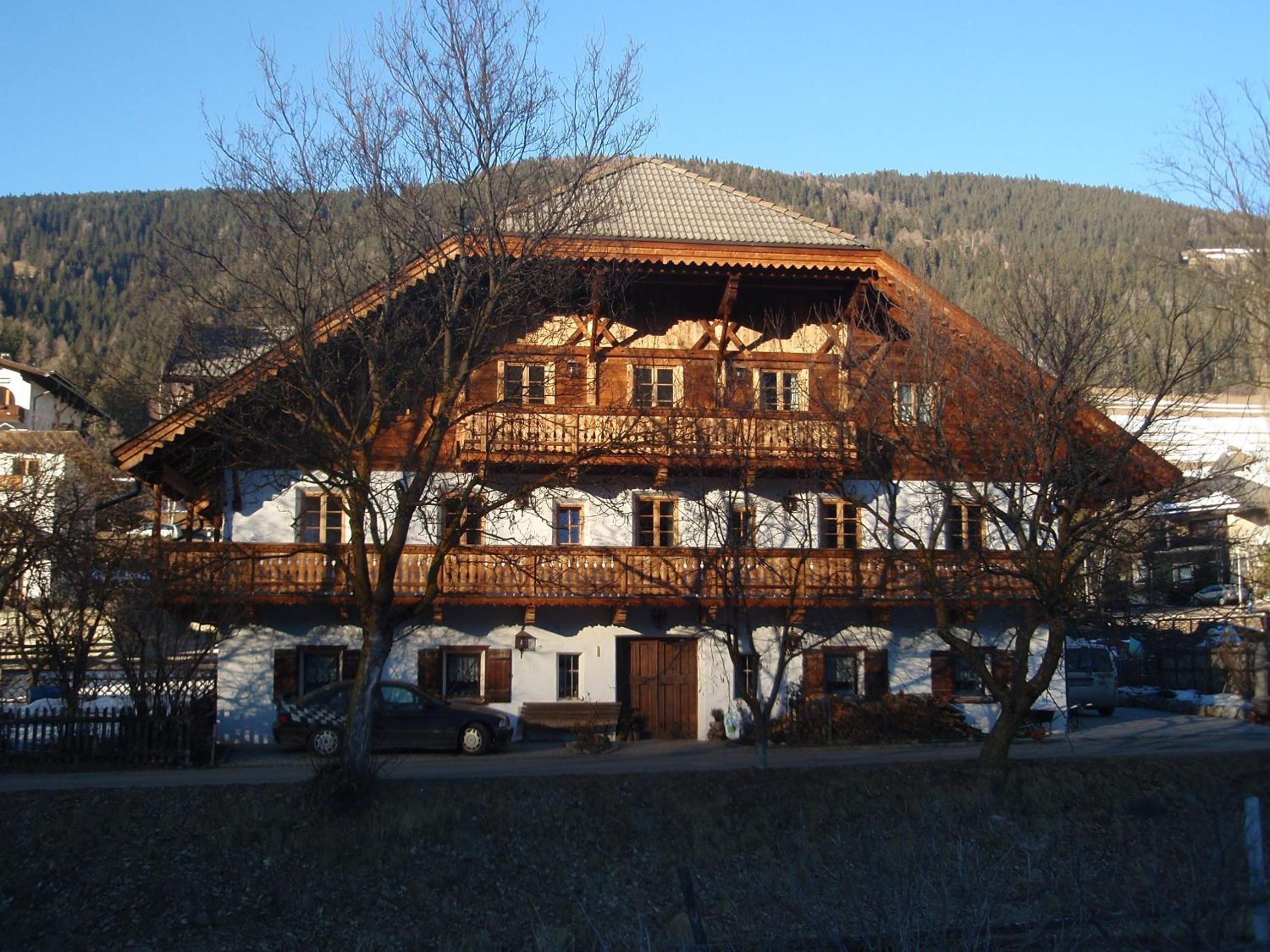 Photo 10