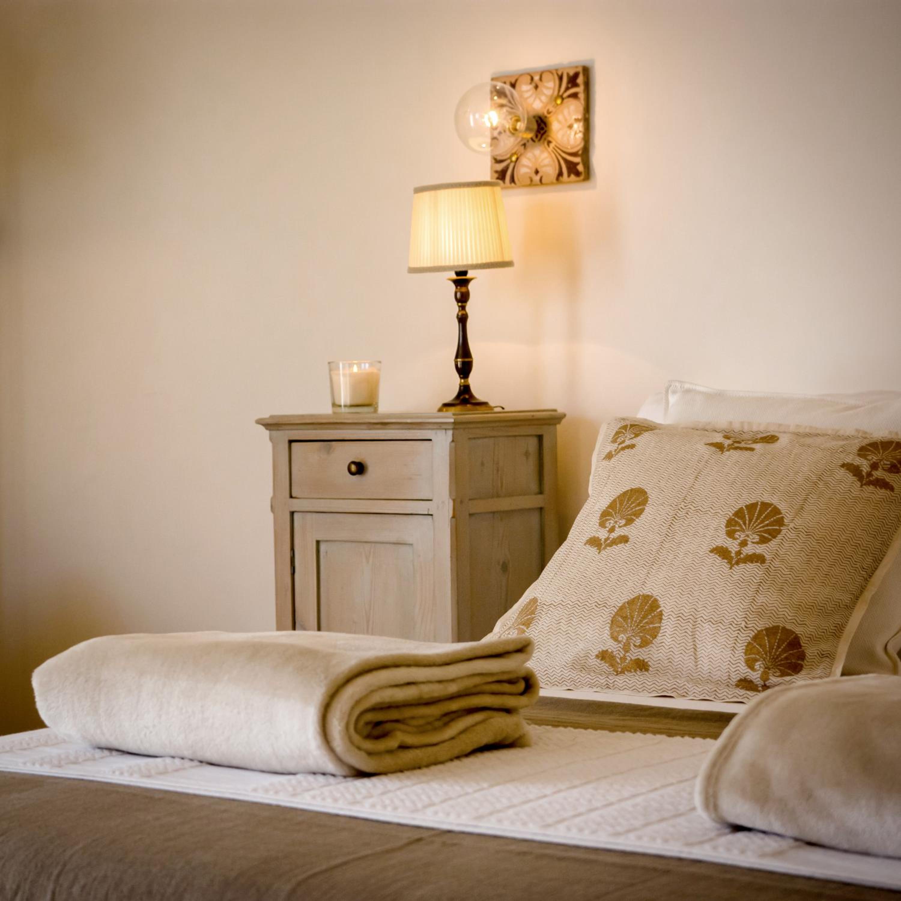 CasaVostra - Ambience Suites
