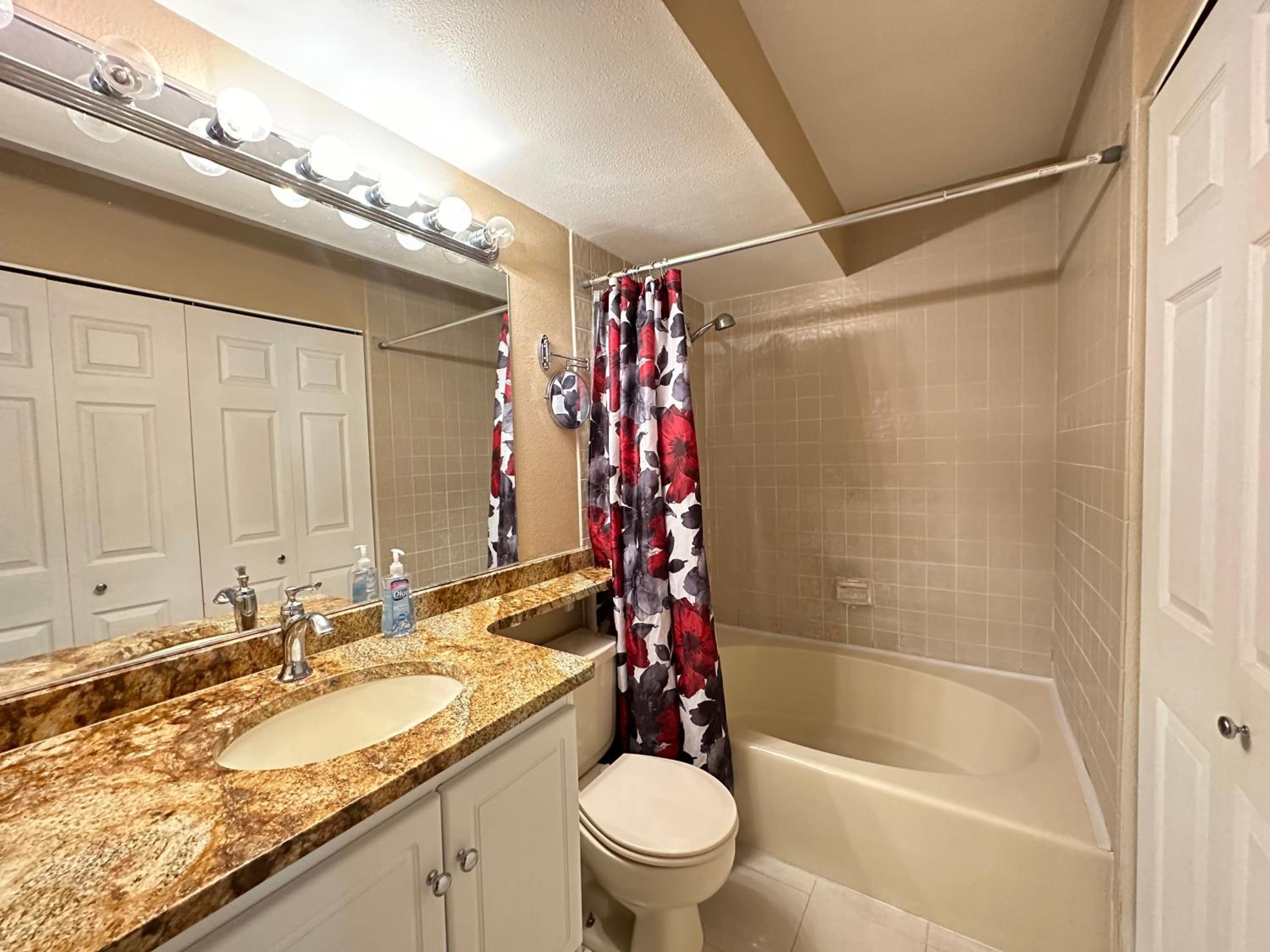Cozy 1BR, 1BA condo
