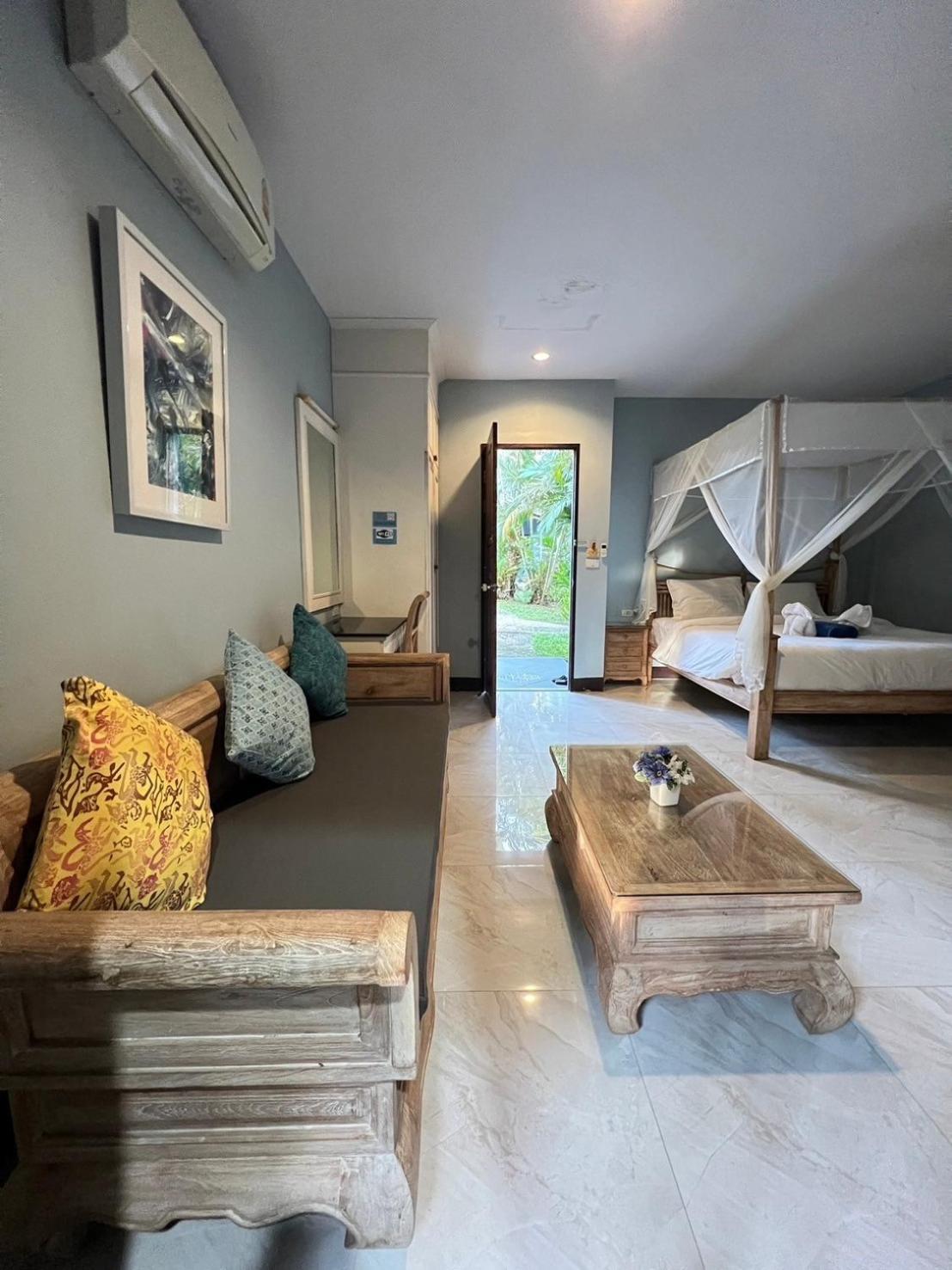 Moubillow Resort