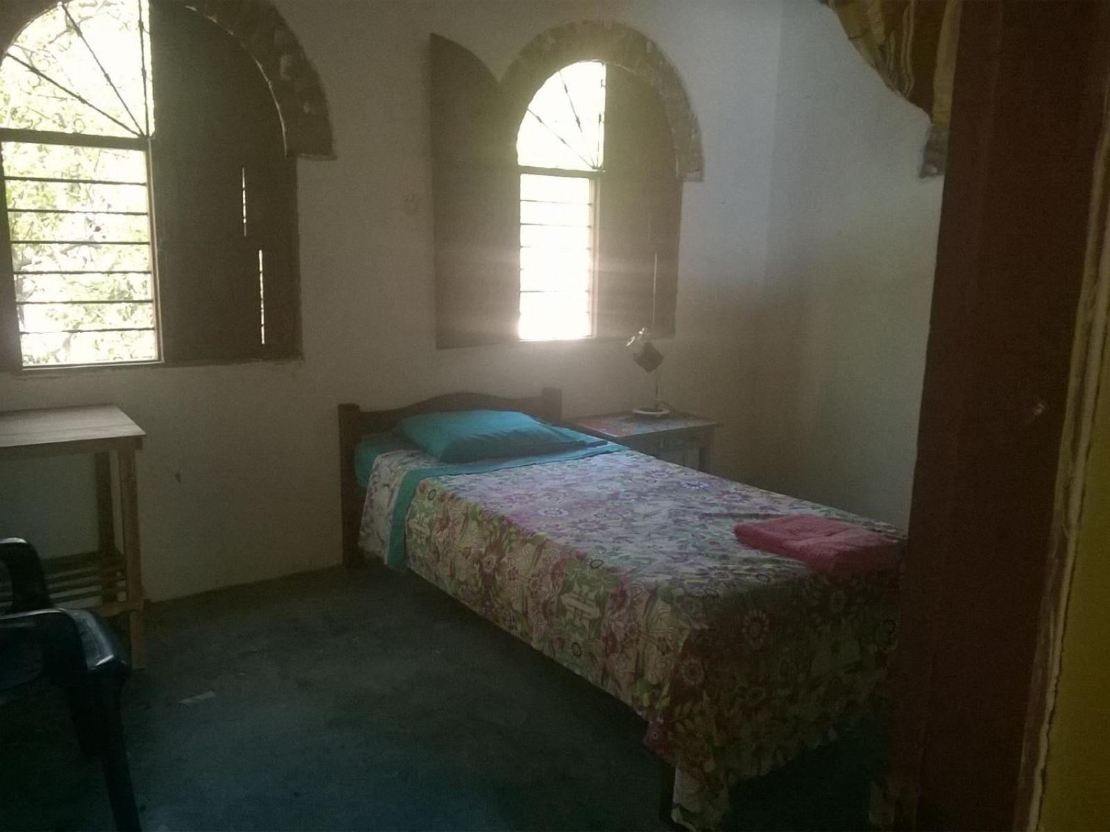 El Garaje Hostal