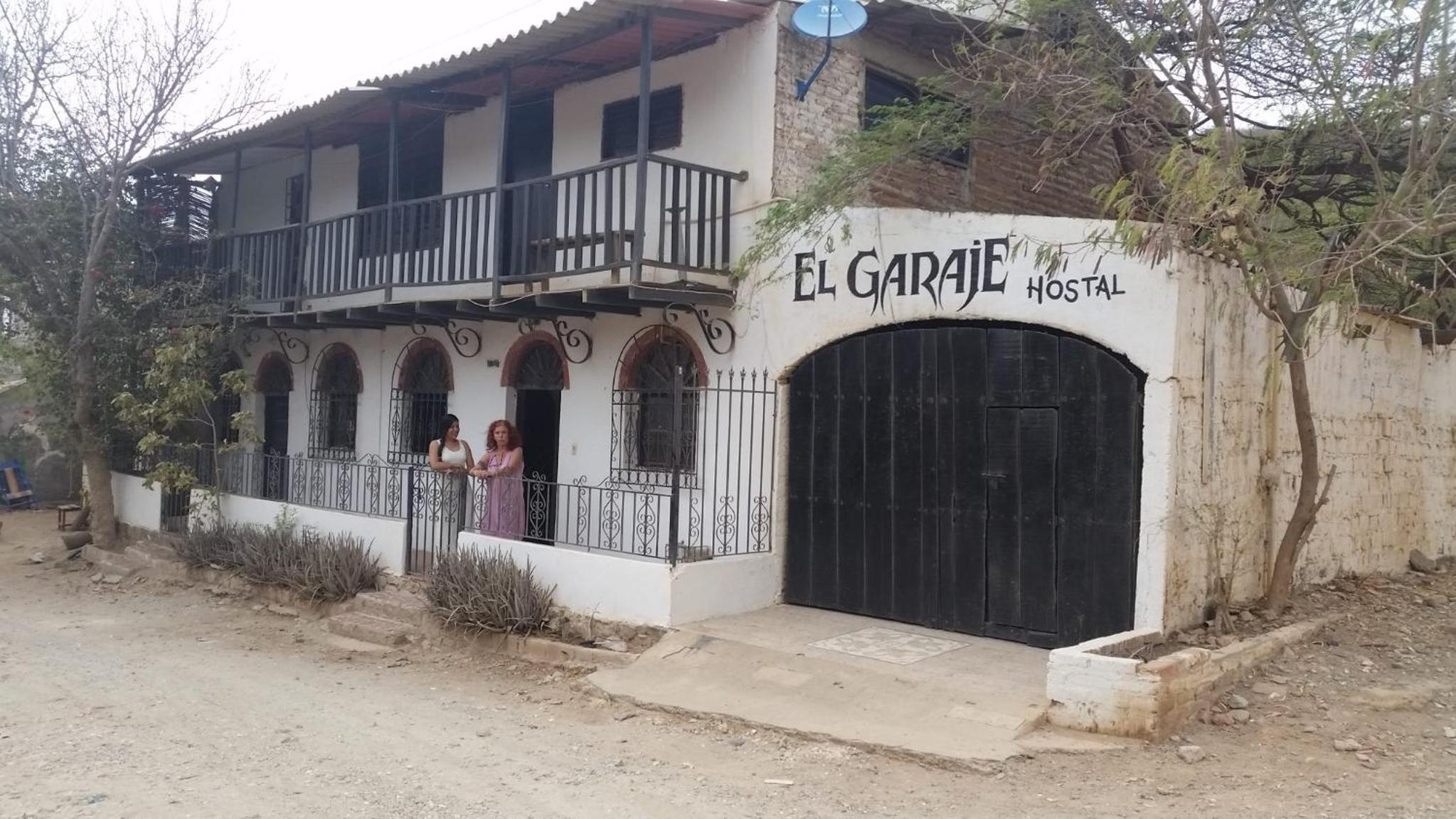El Garaje Hostal