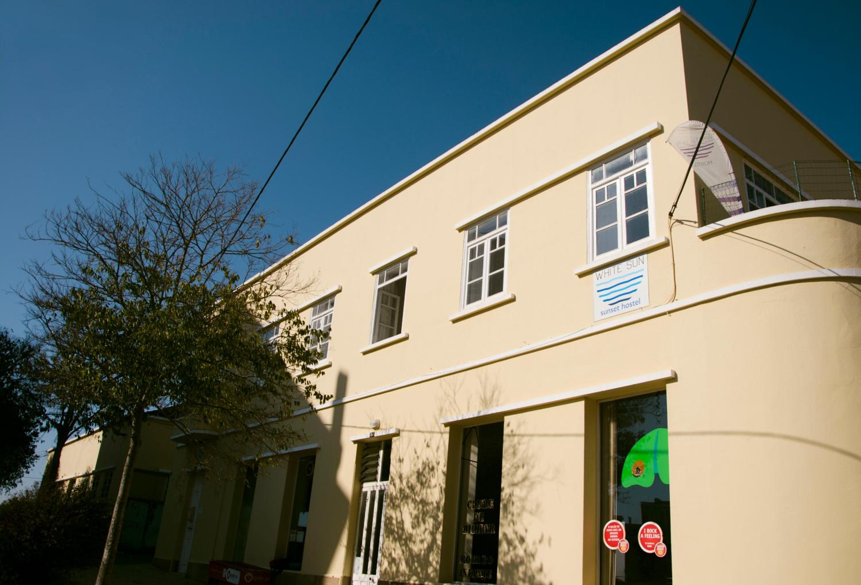 Hotel White Sun Hostel - Image 1