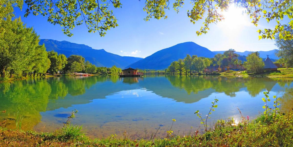 Camping Le Lac Bleu