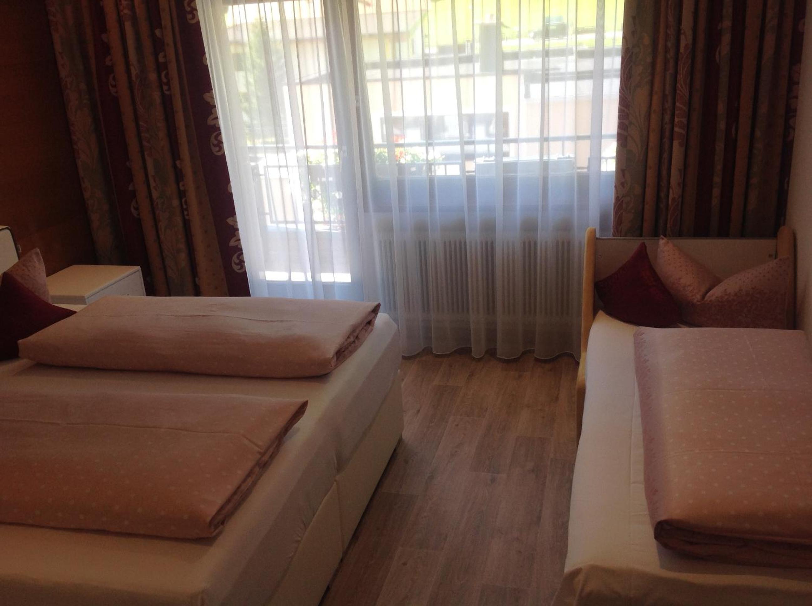 Apart Garni Lais