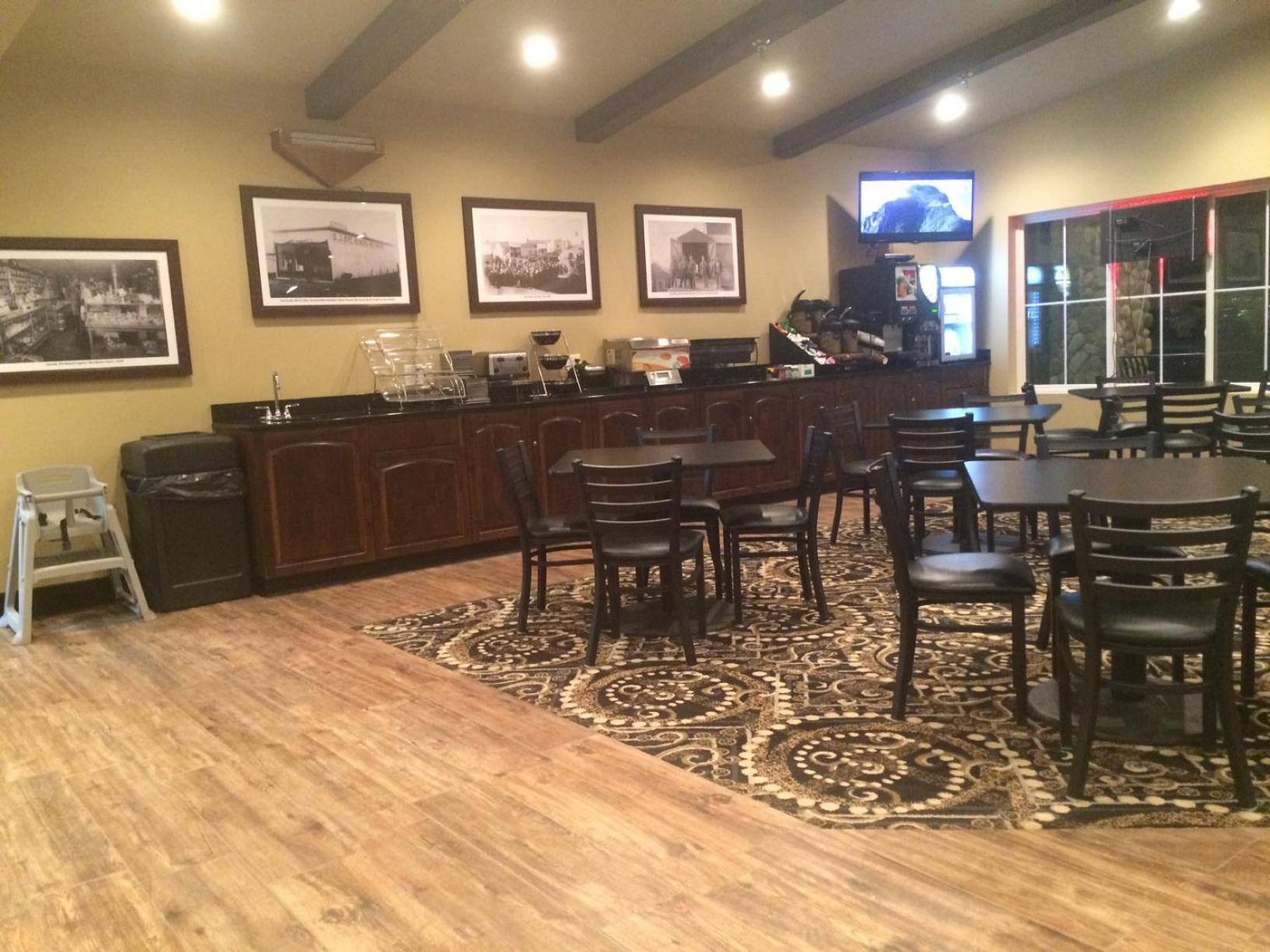 Van Hook Territorial Inn