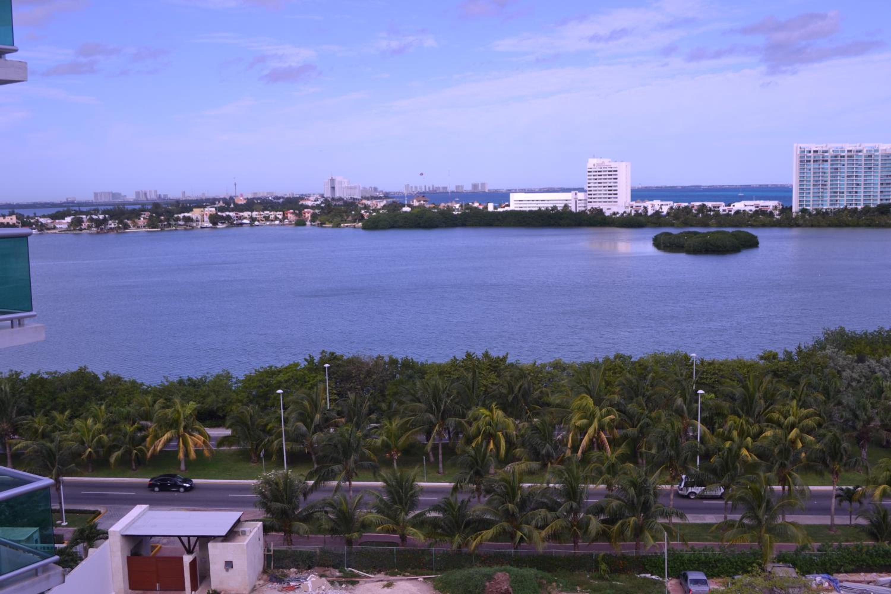 GIRASOL CONDO CANCUN BEAcH